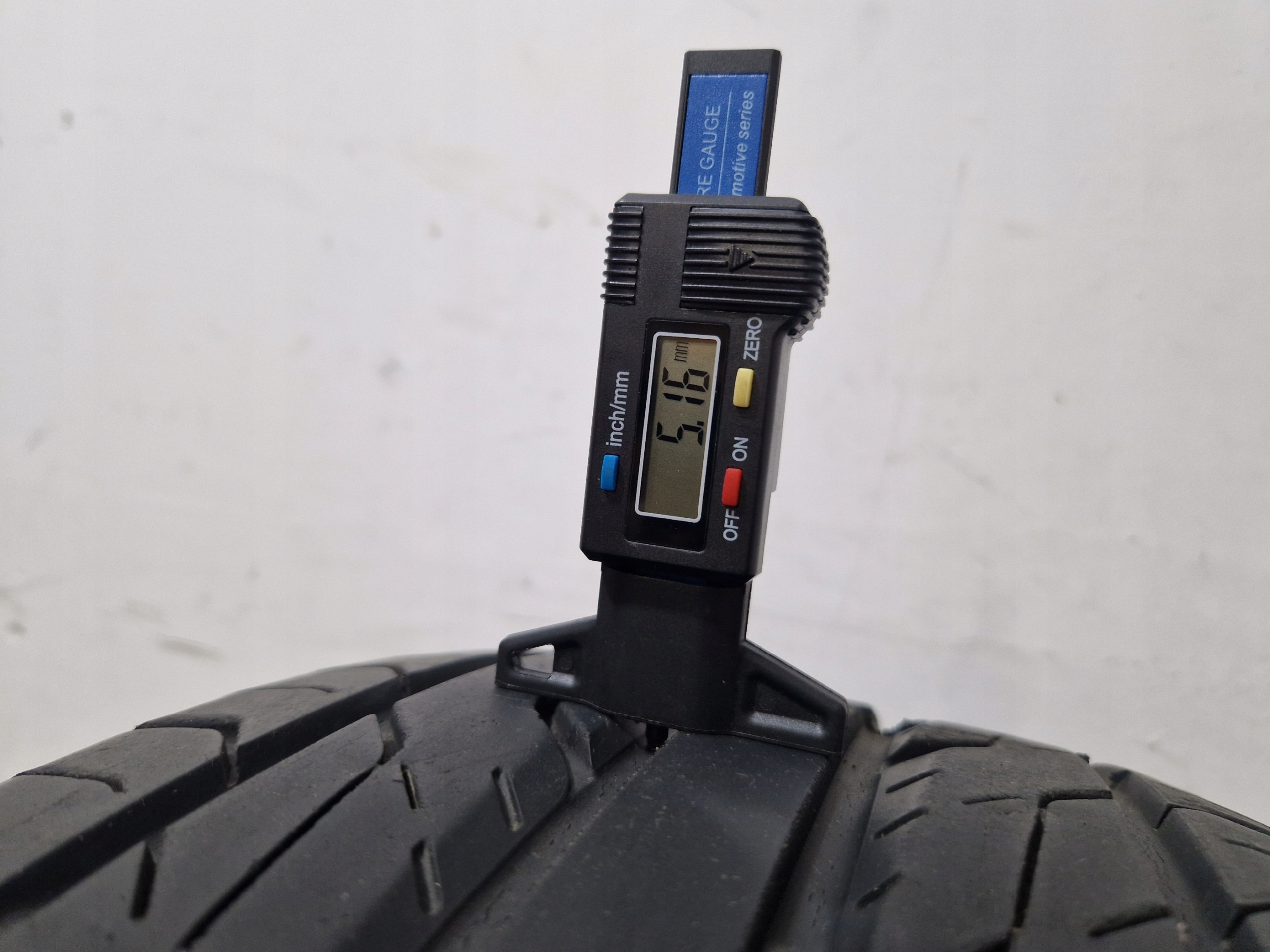 gomma letnia TOYO EXTENSA 235/50R18