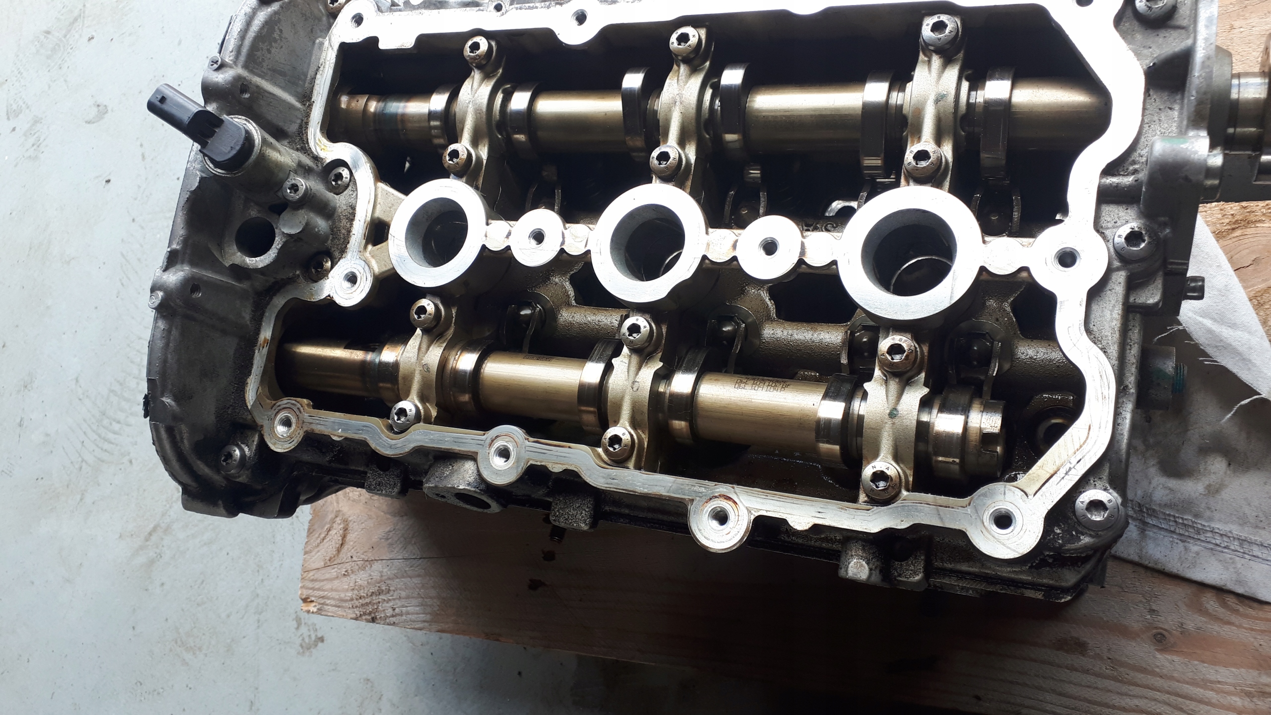 A6 C7 4G A7 hlava ventilů 3.0 TFSI S4 B8 SQ5 S5
