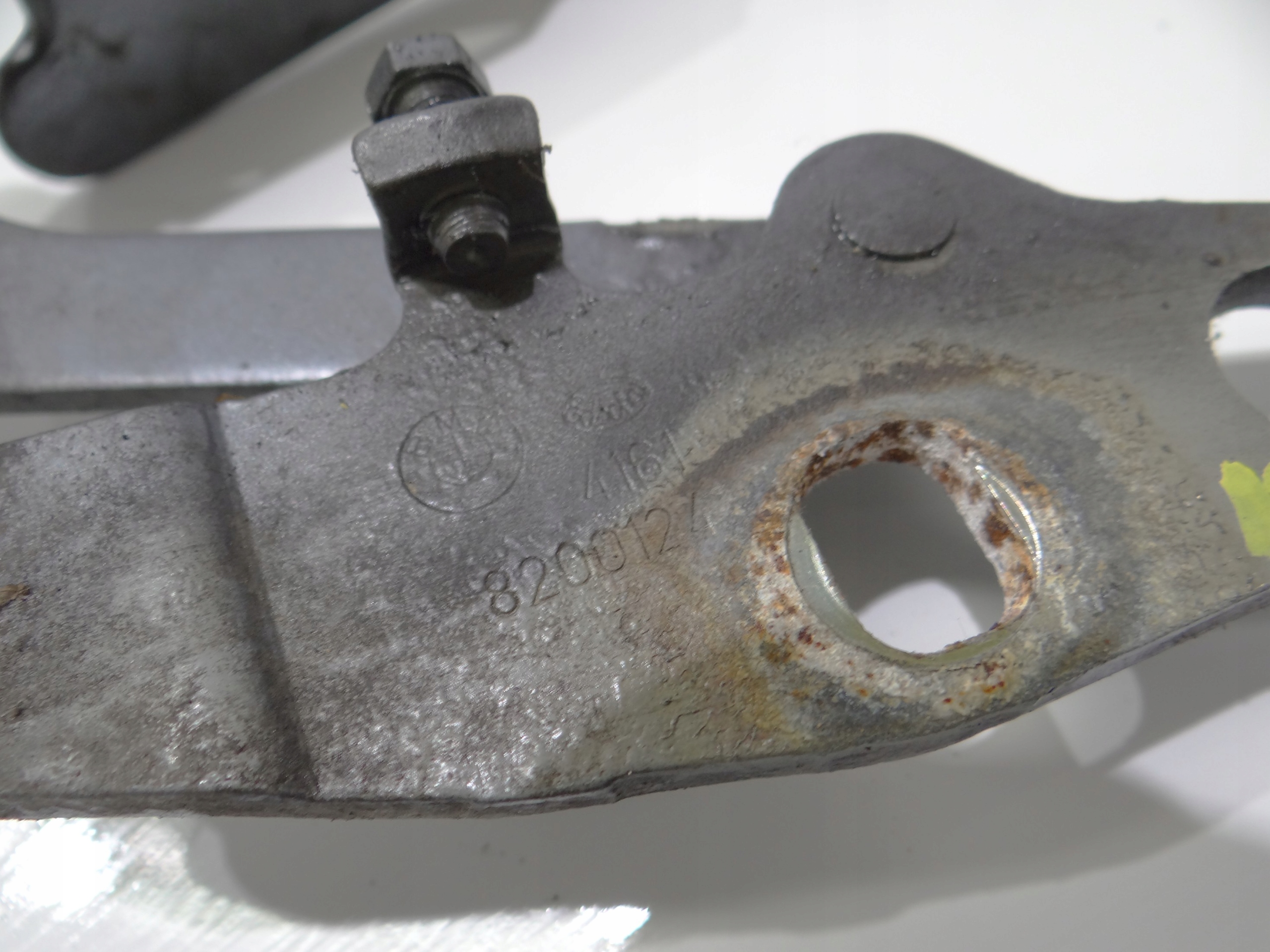 hinge bonnets right front BMW E46 LCI 8200124 372/5