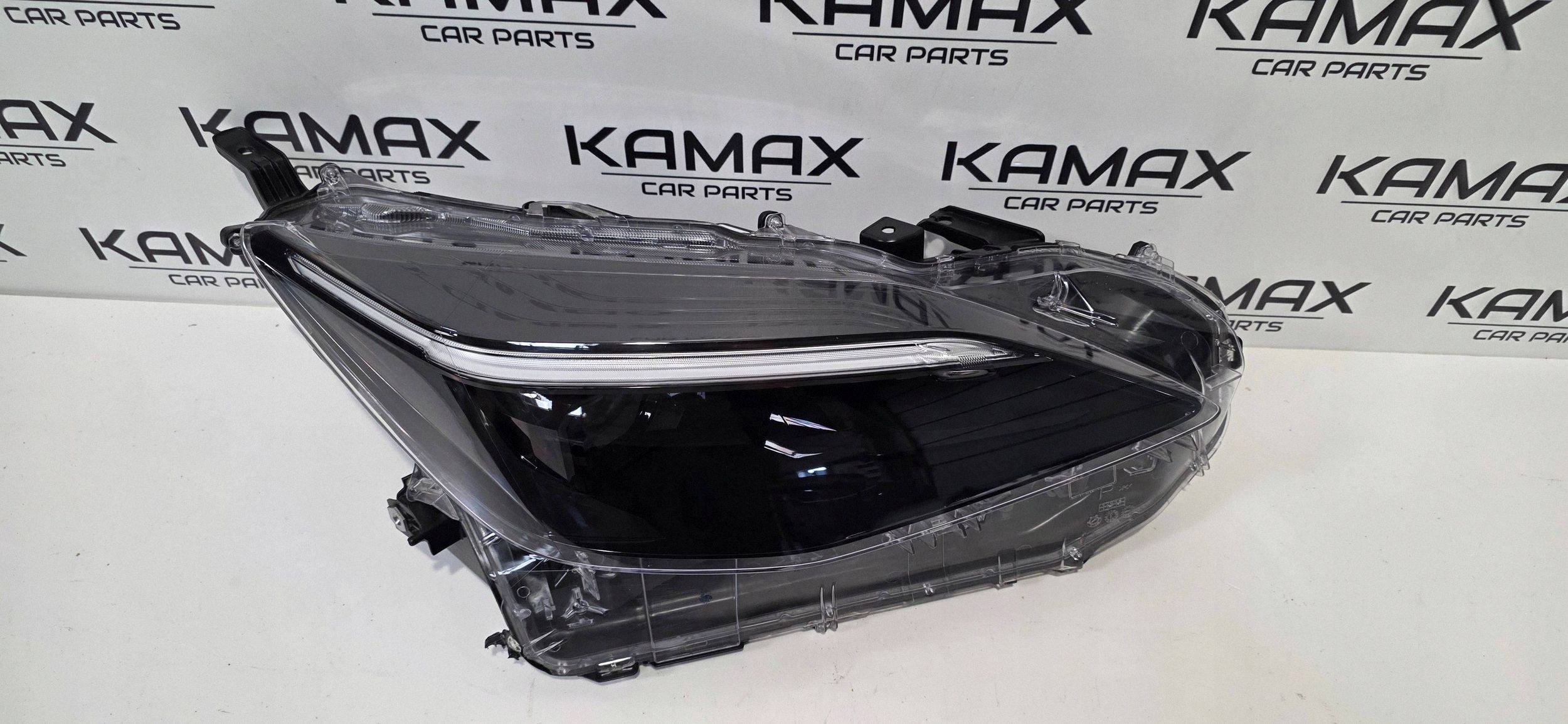 Reflektor right side Toyota Yaris Cross KOITO0D310