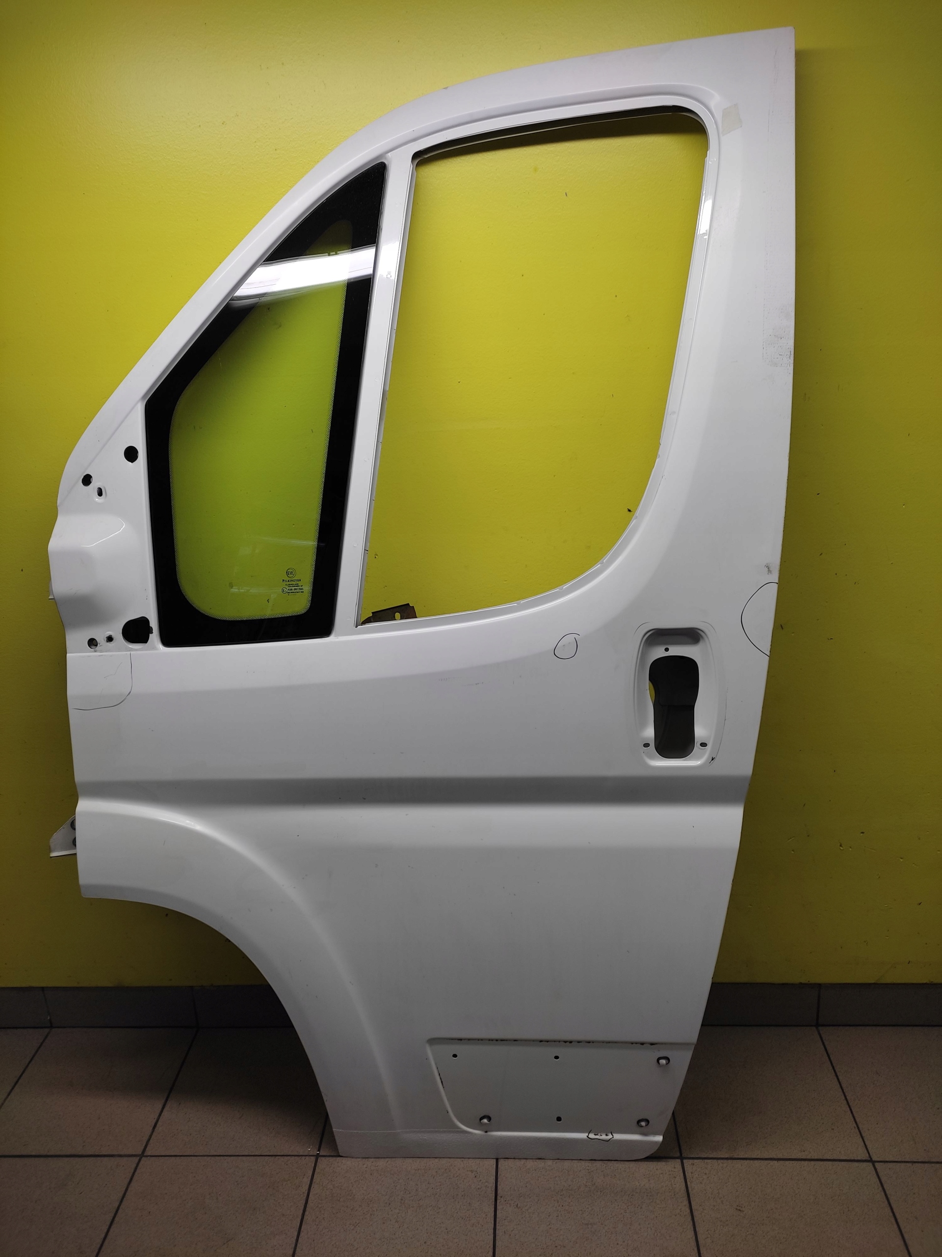 CITROEN JUMPER III door left front LAKIER 249