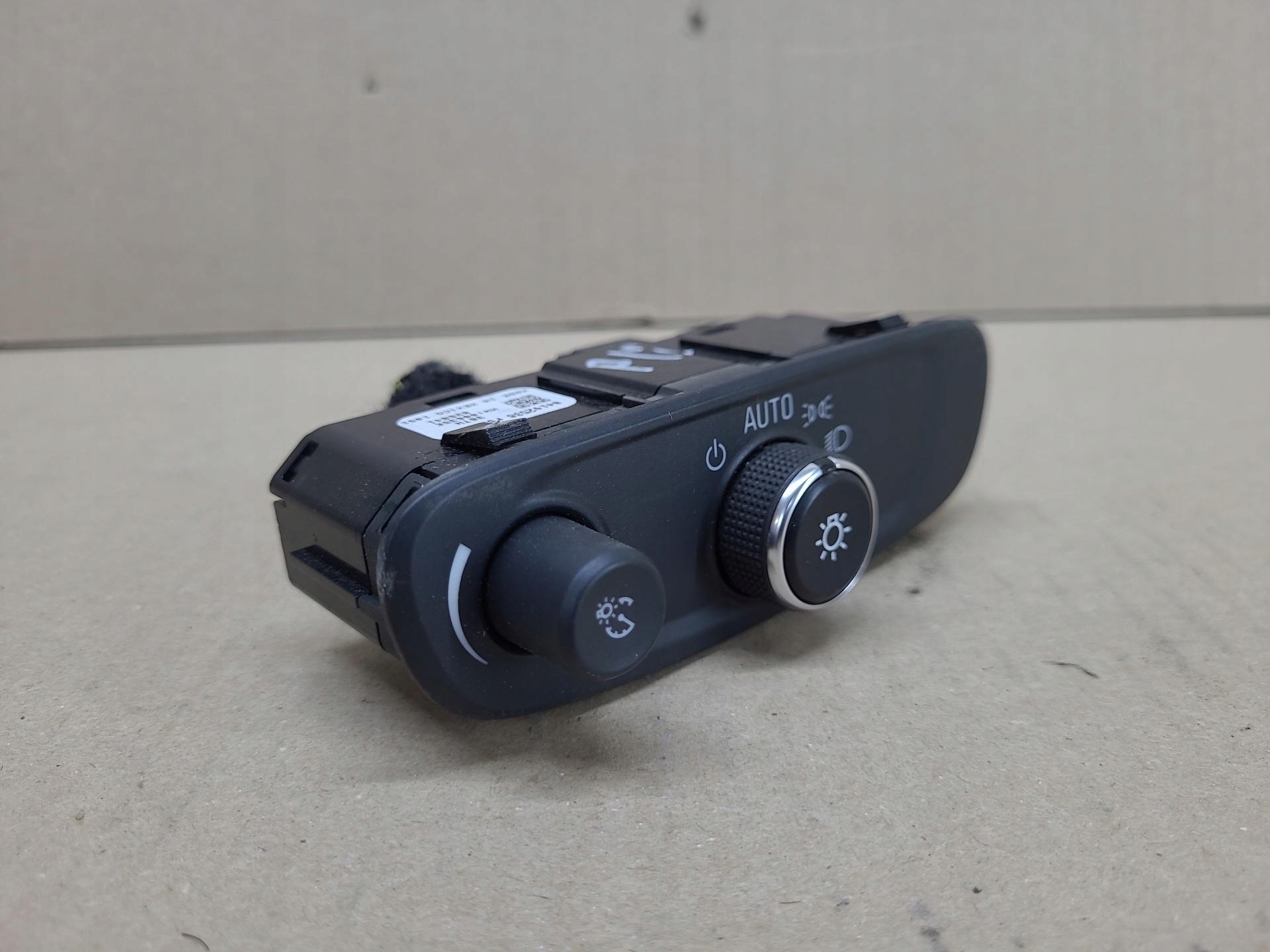 light switch Chevrolet Equinox 3 2018 84192536