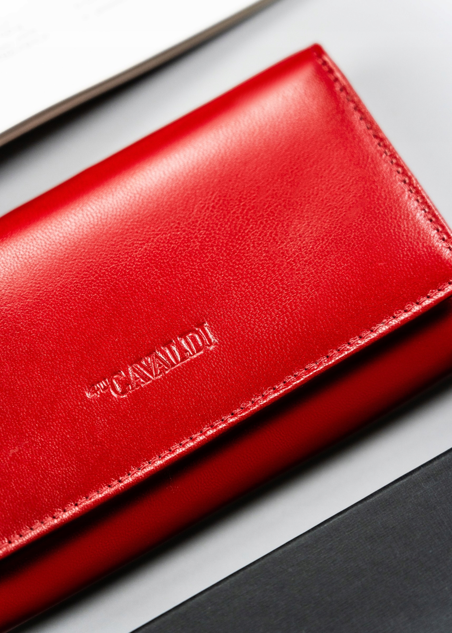 Cavaldi portfel damski skóra naturalna pojemny dużo przegródek modny kolor Kolekcja RD-08-GCL-2449 RED