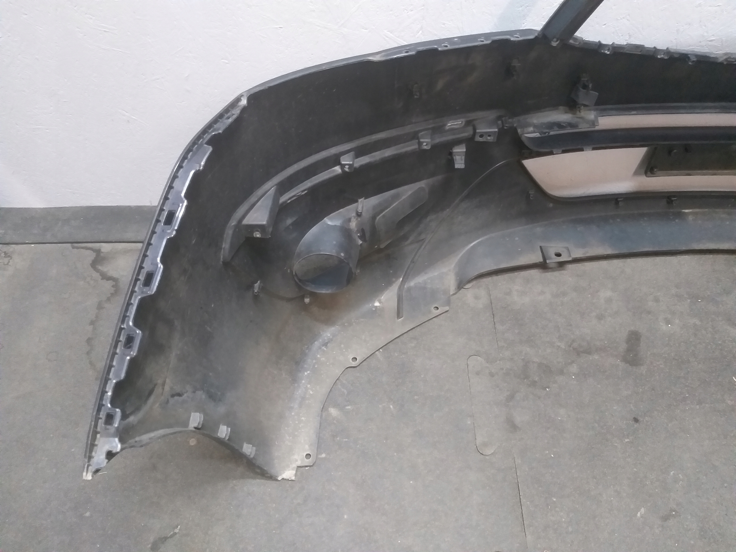 BUMPER FRONT SSANGYONG RODIUS II 2 13