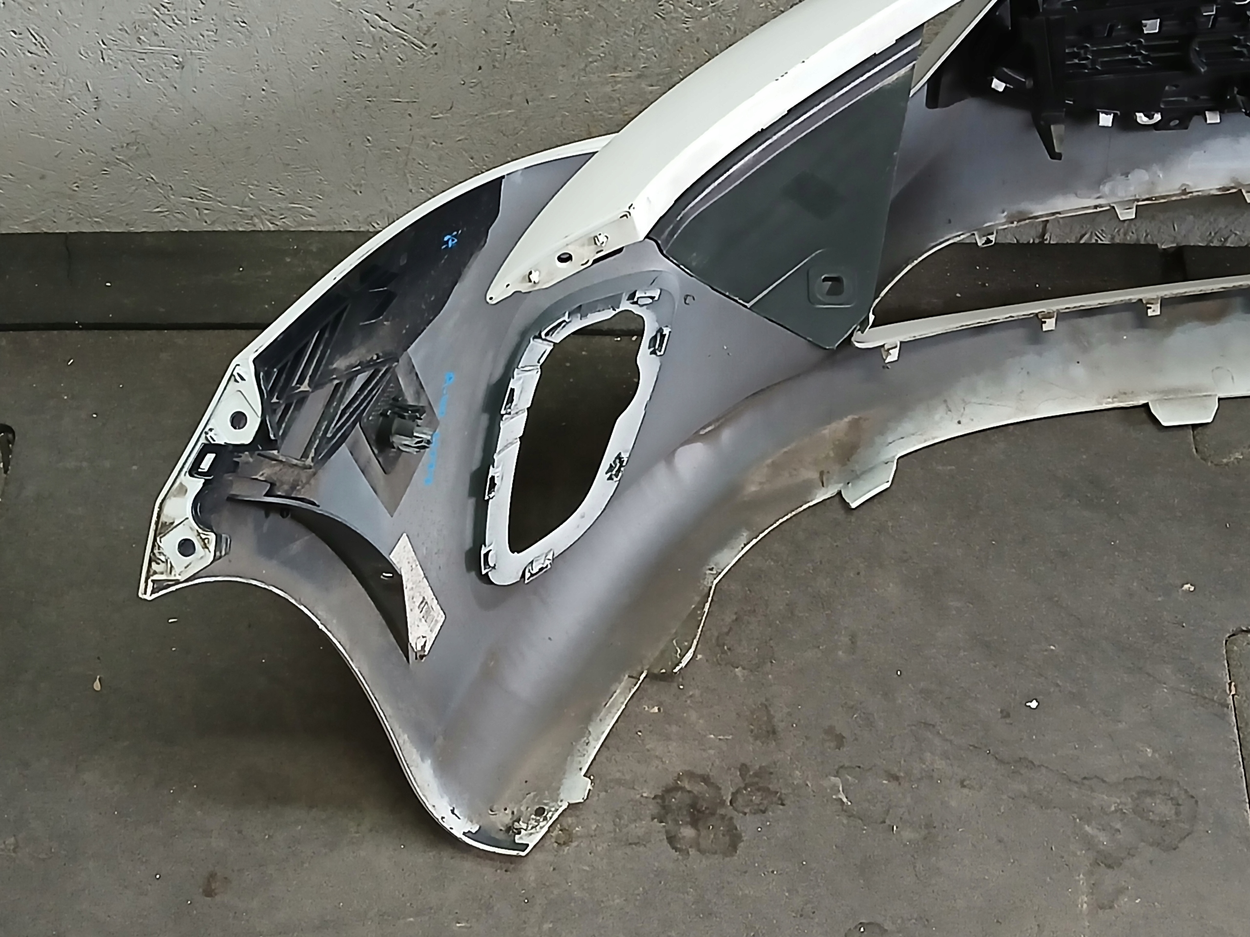 bumper front MERCEDES A KLASA W177