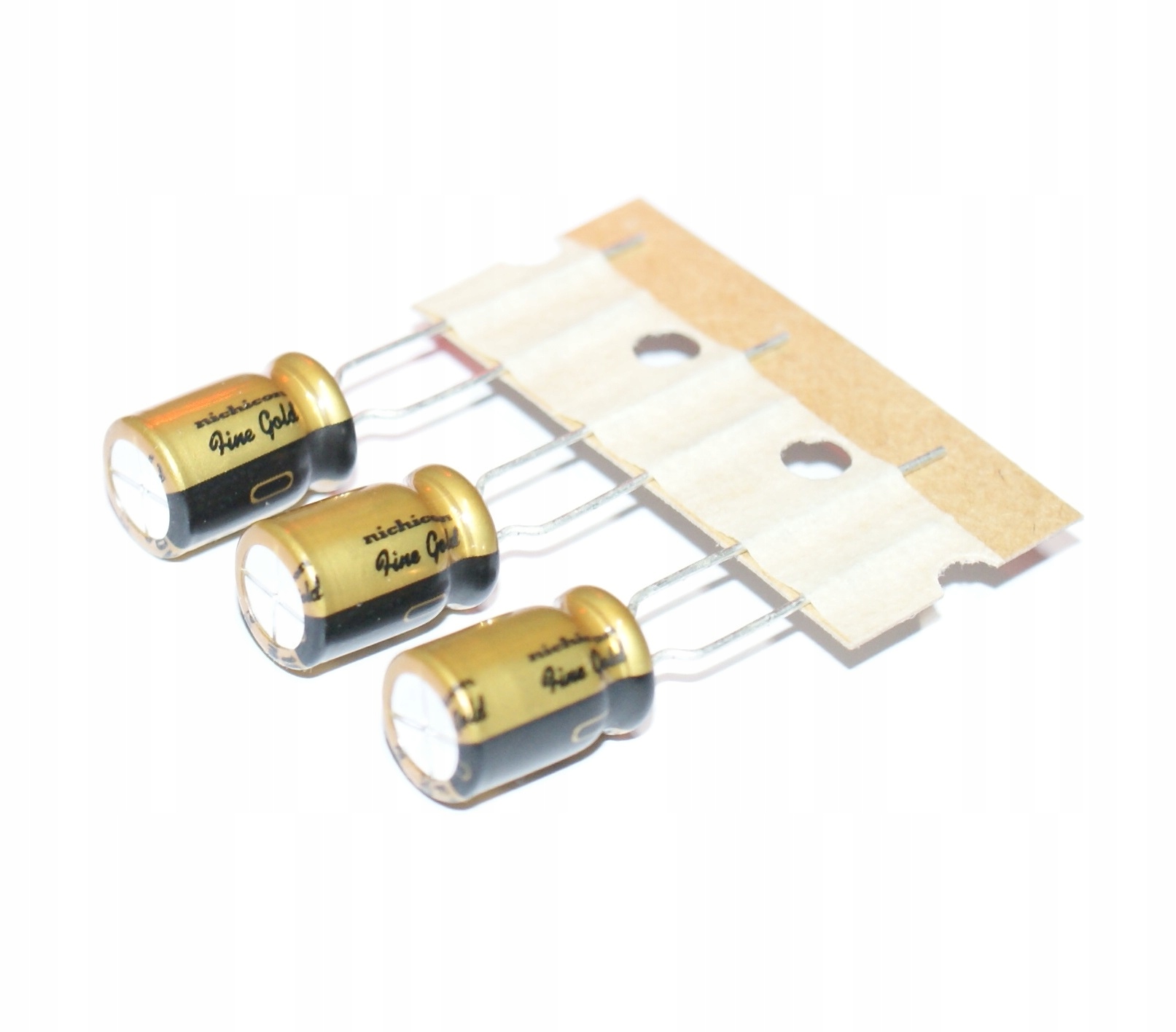 

Audiofilski Nichicon Fg 220uF/10V - 3 szt. (#659)