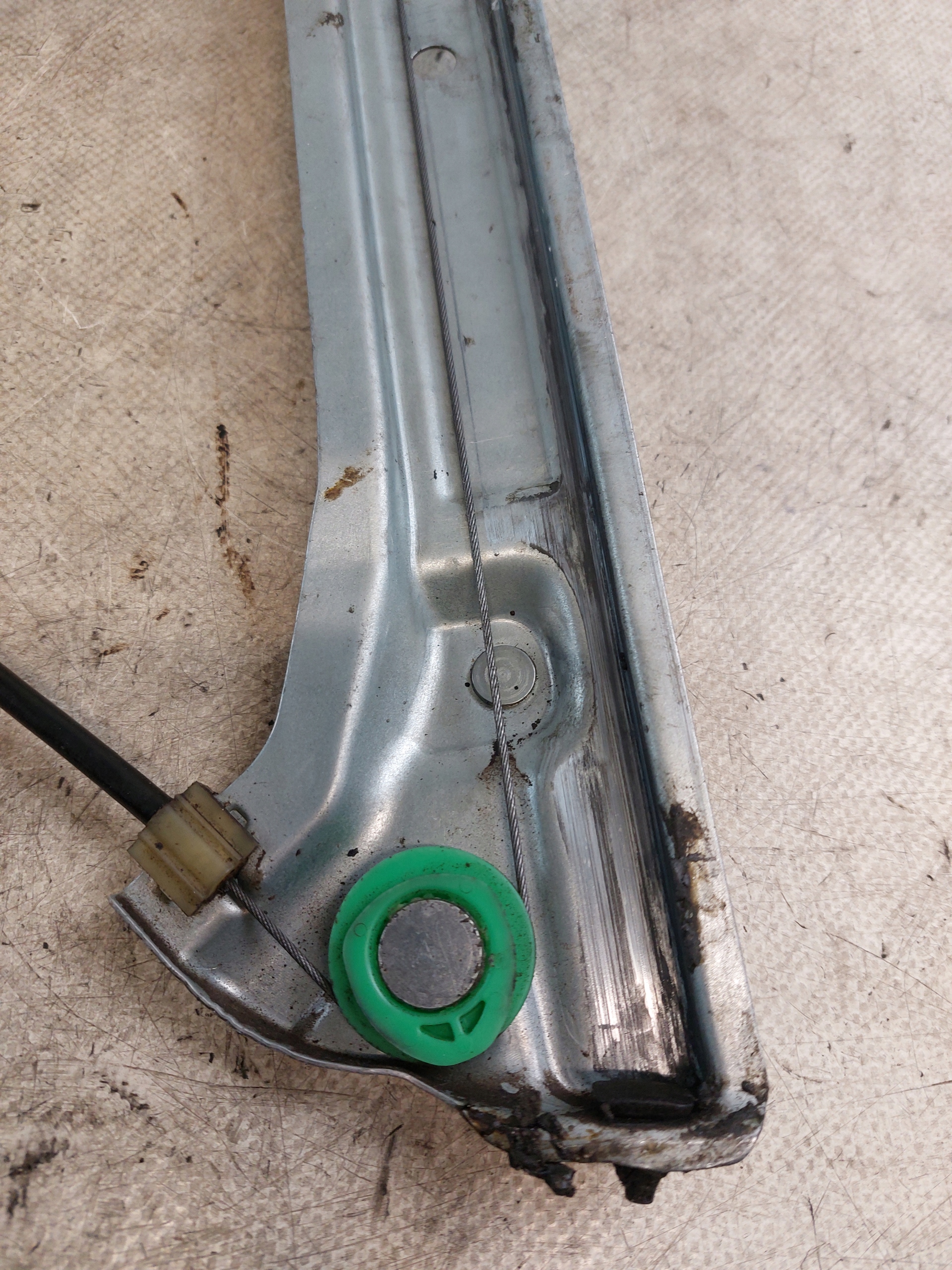 window regulator right front MERCEDES VITO W639