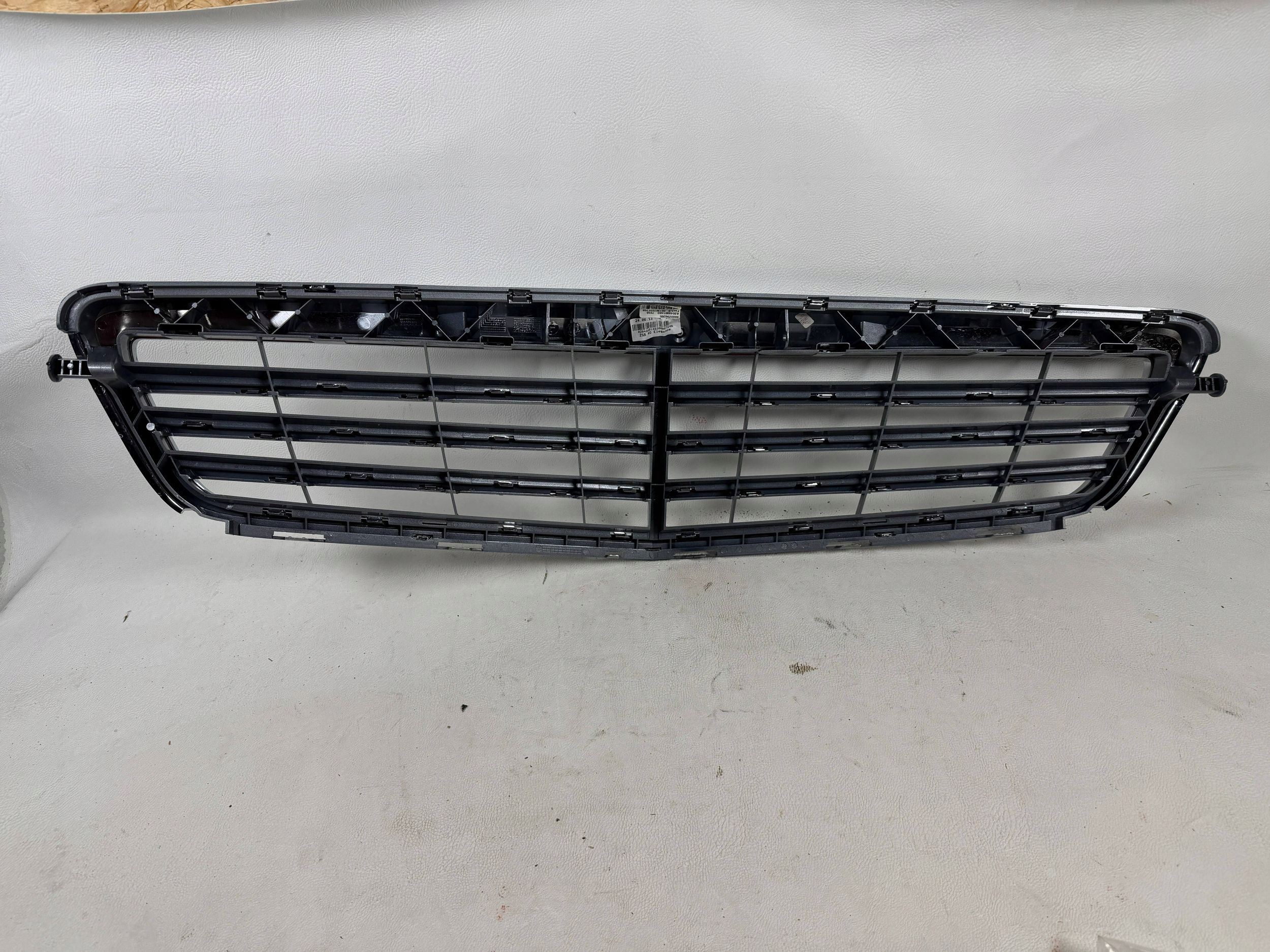 Mercedes C A204 W204 08- front prekladgrill front front