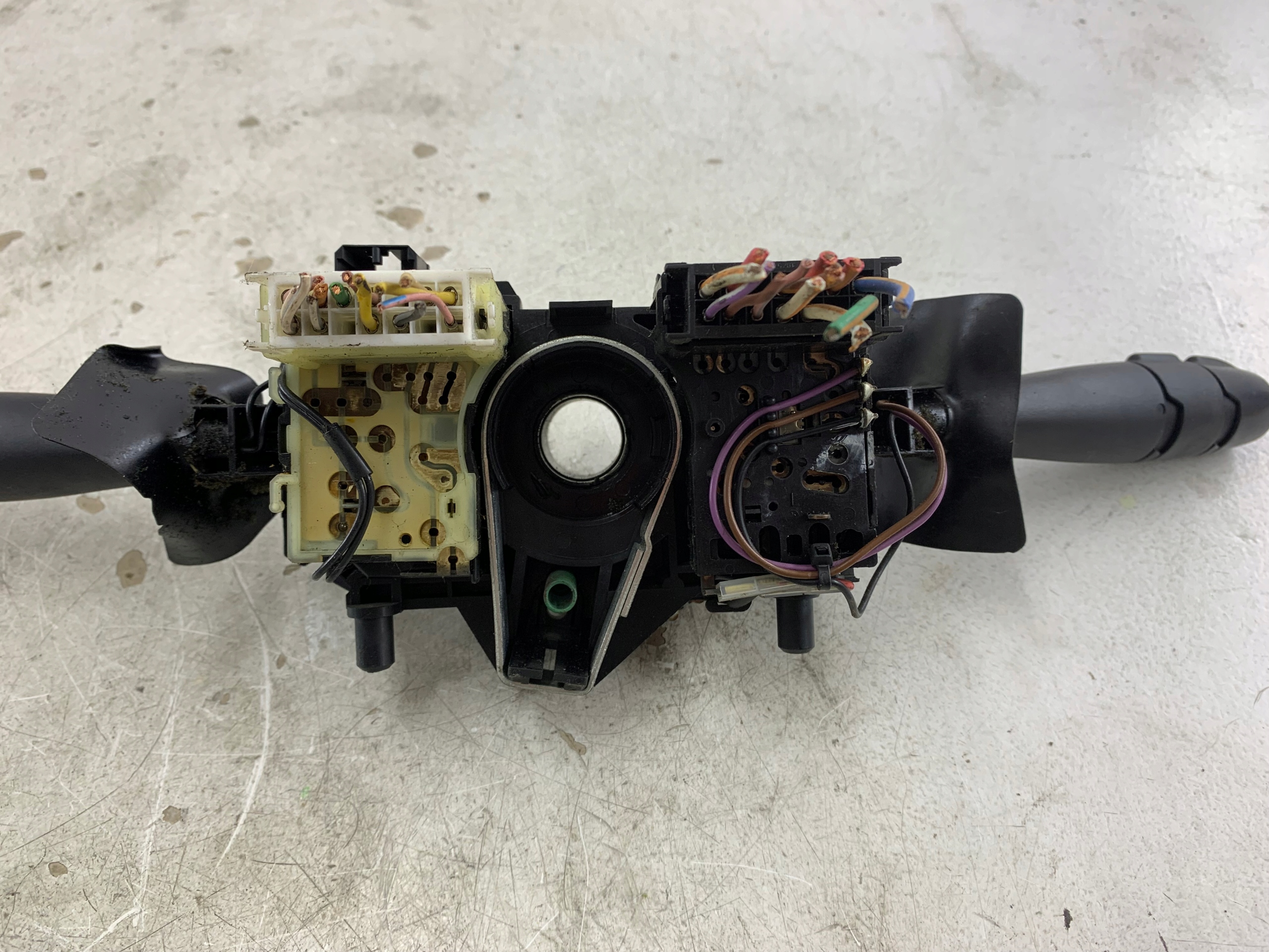 RENAULT LAGUNA e DEVIO LUCI TERGICRISTALLO TERGI 7700411792