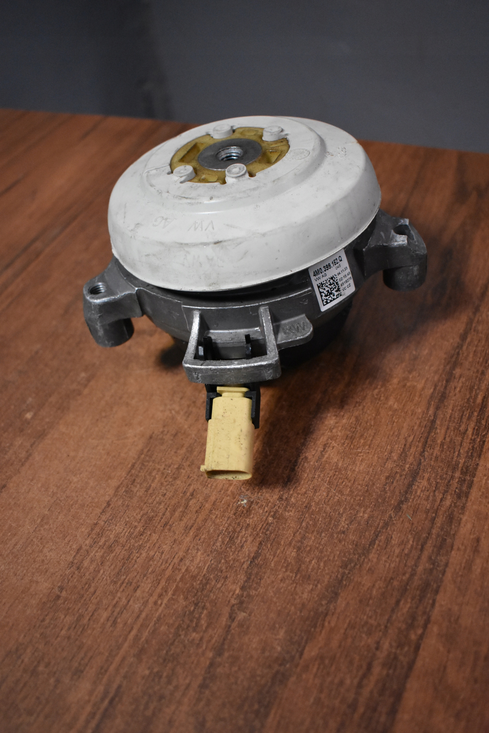 IDEALNA gearbox mount right AUDI A8 D5 Q7 1