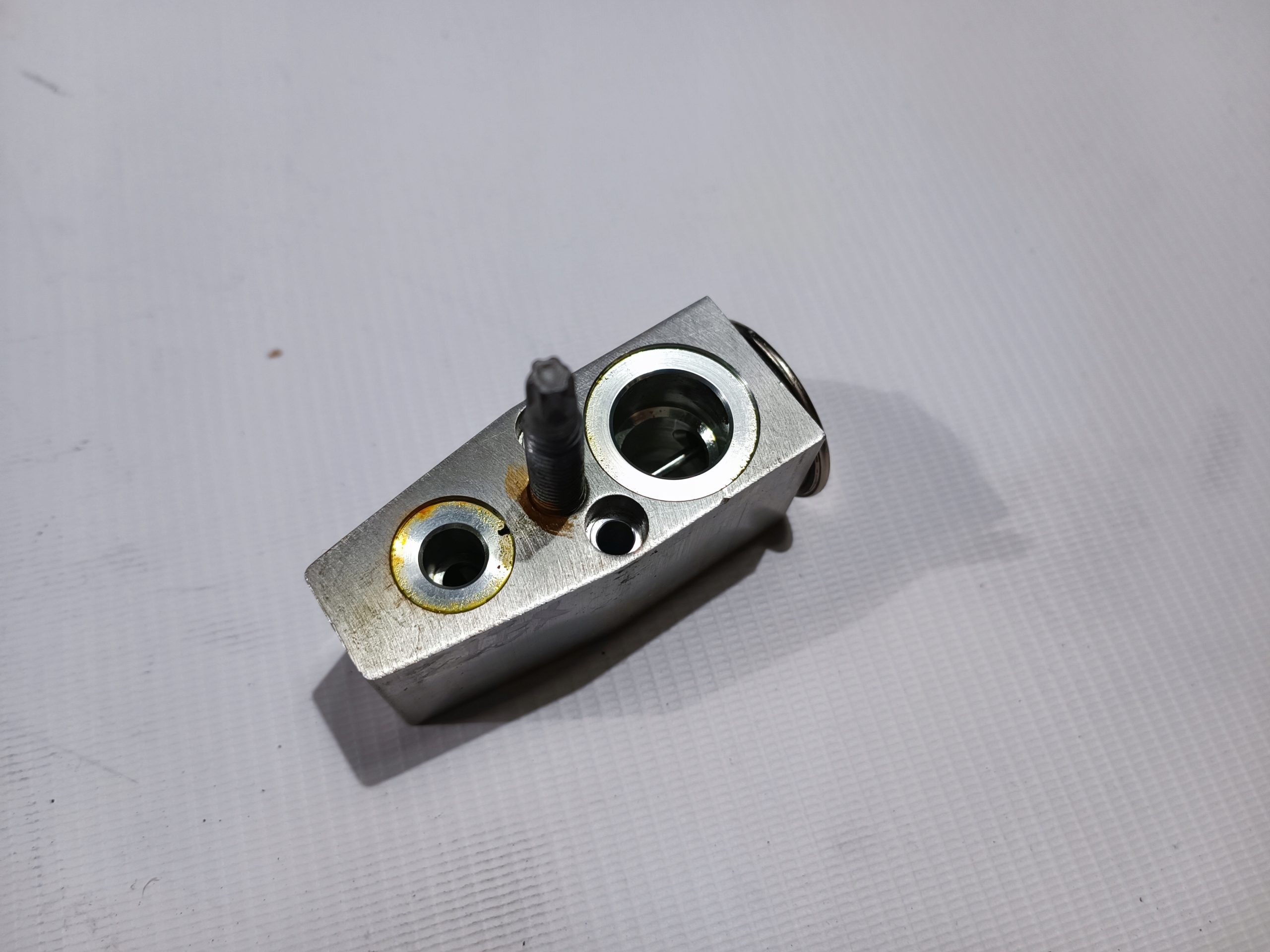 valve rozprezny front Ford Flex 11
