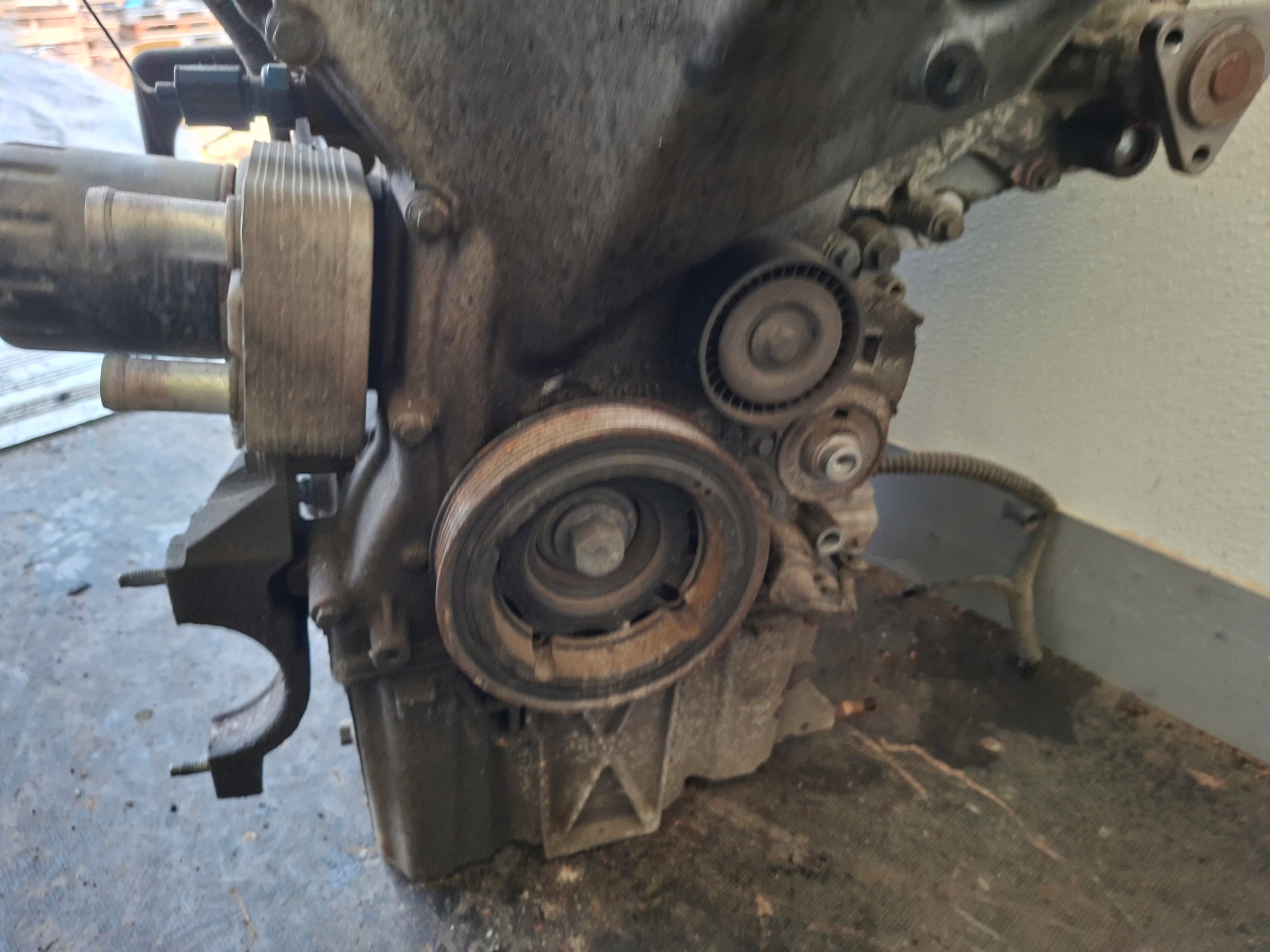 engine unprotected pillar Ford c- max ecoboost 1.0 125 km