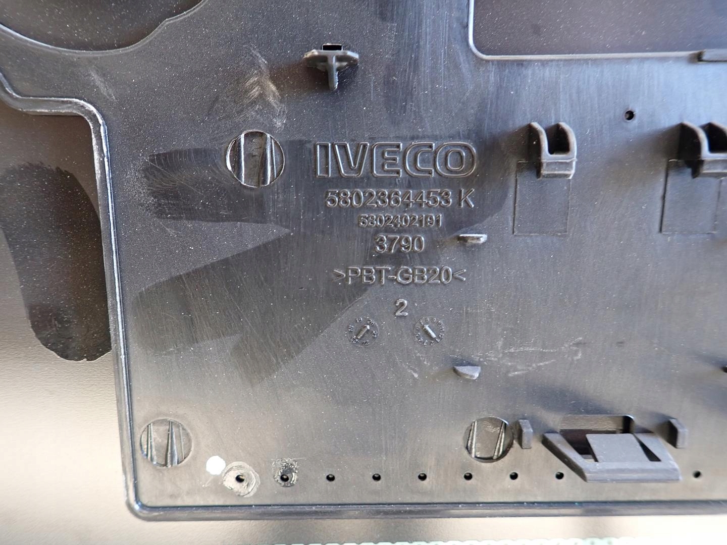 VETRO PARABREZZA IVECO DAILY 2014