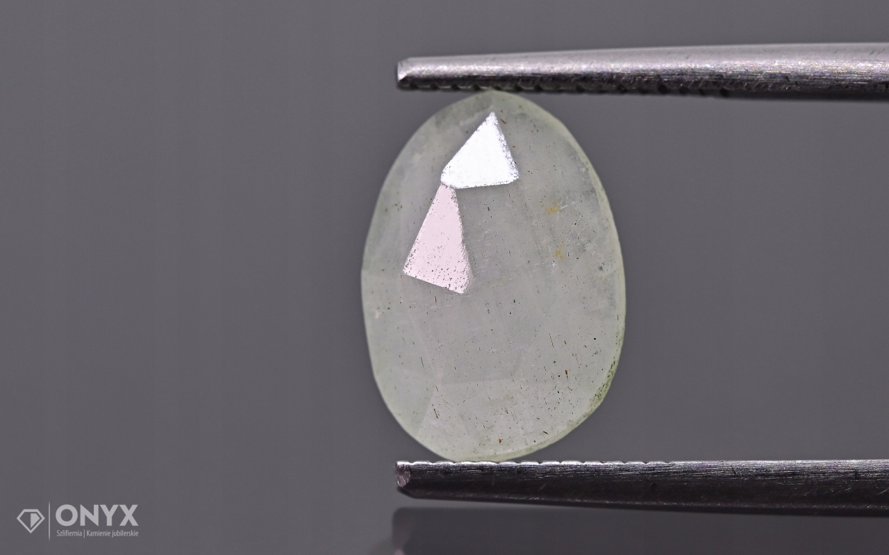 Akvamarín fasetovaná nepravidelná rozeta 10,5x7,5