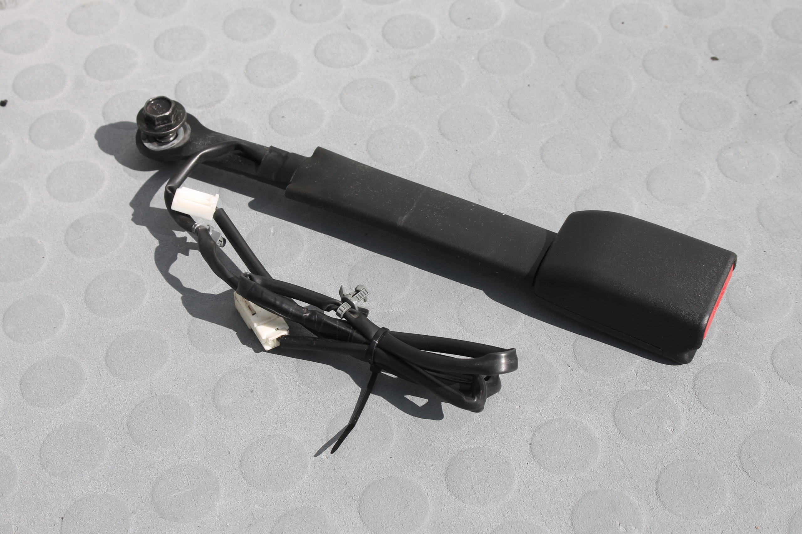 Ремень безопасности передний правый NISSAN X-TRAIL T31 07-13