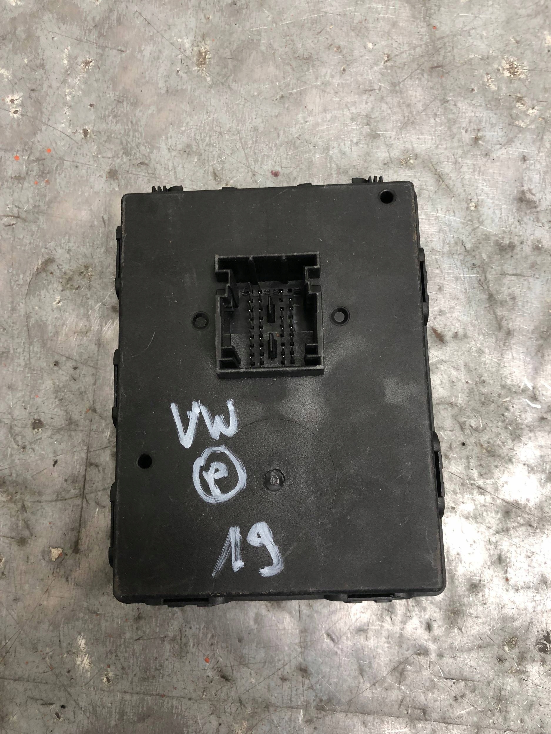 module control unit KESSY KEYLESS VW SKODA AUDI 3Q0959435N