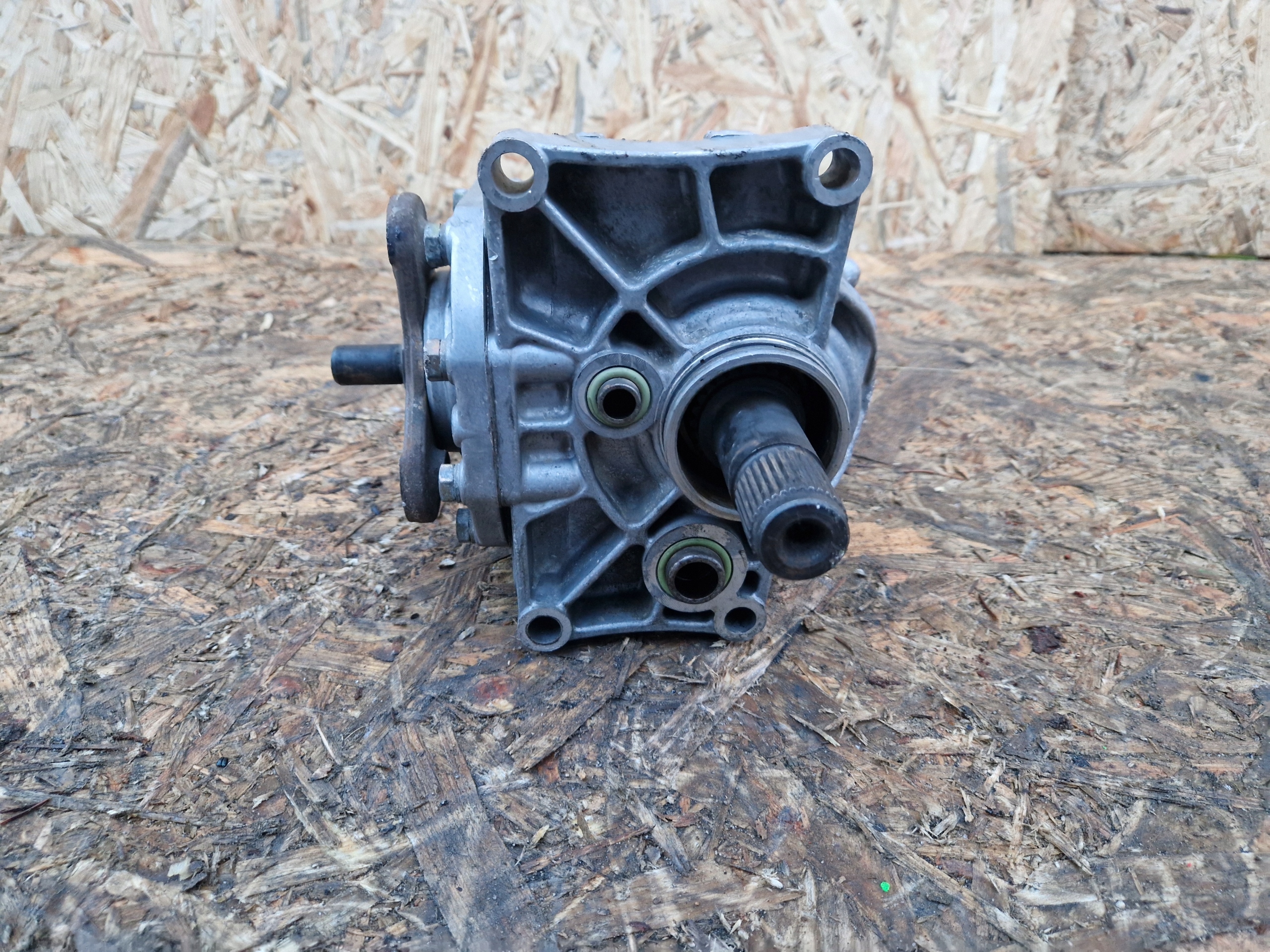 REDUKTOR cambio ingranaggi VW GOLF II 2 1984 02C409107B
