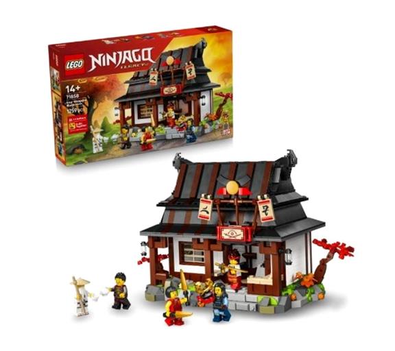 Lego(r) Ninjago 71858 Kovárna, Čtyři Zbraně