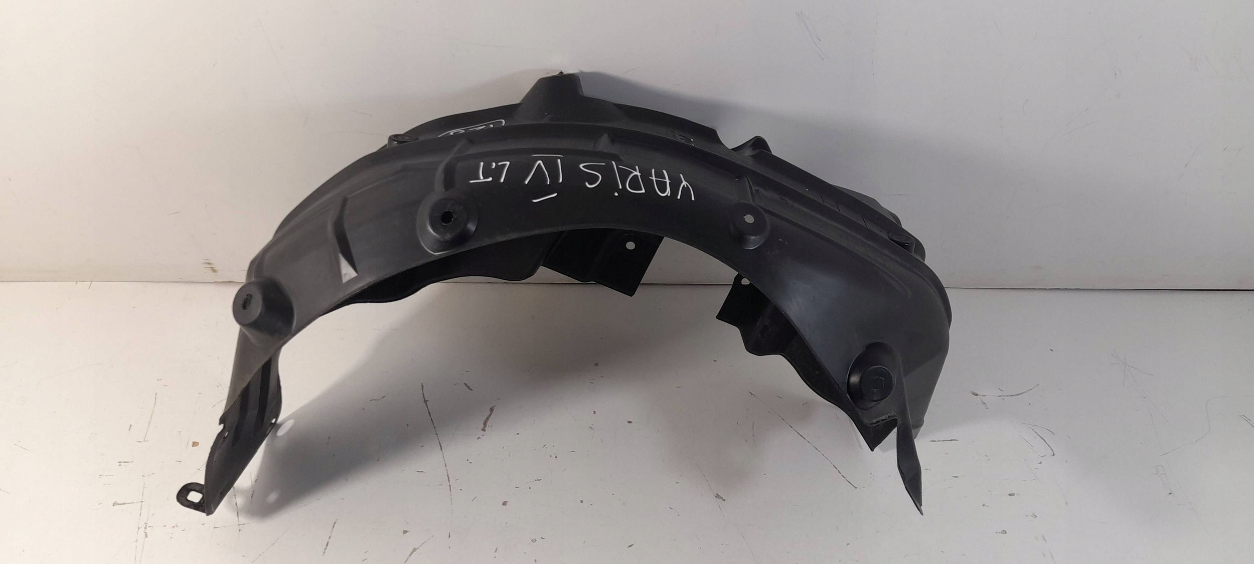 Toyota Yaris IV XP21 mudguard rear. left 65638K0050 (Y28)