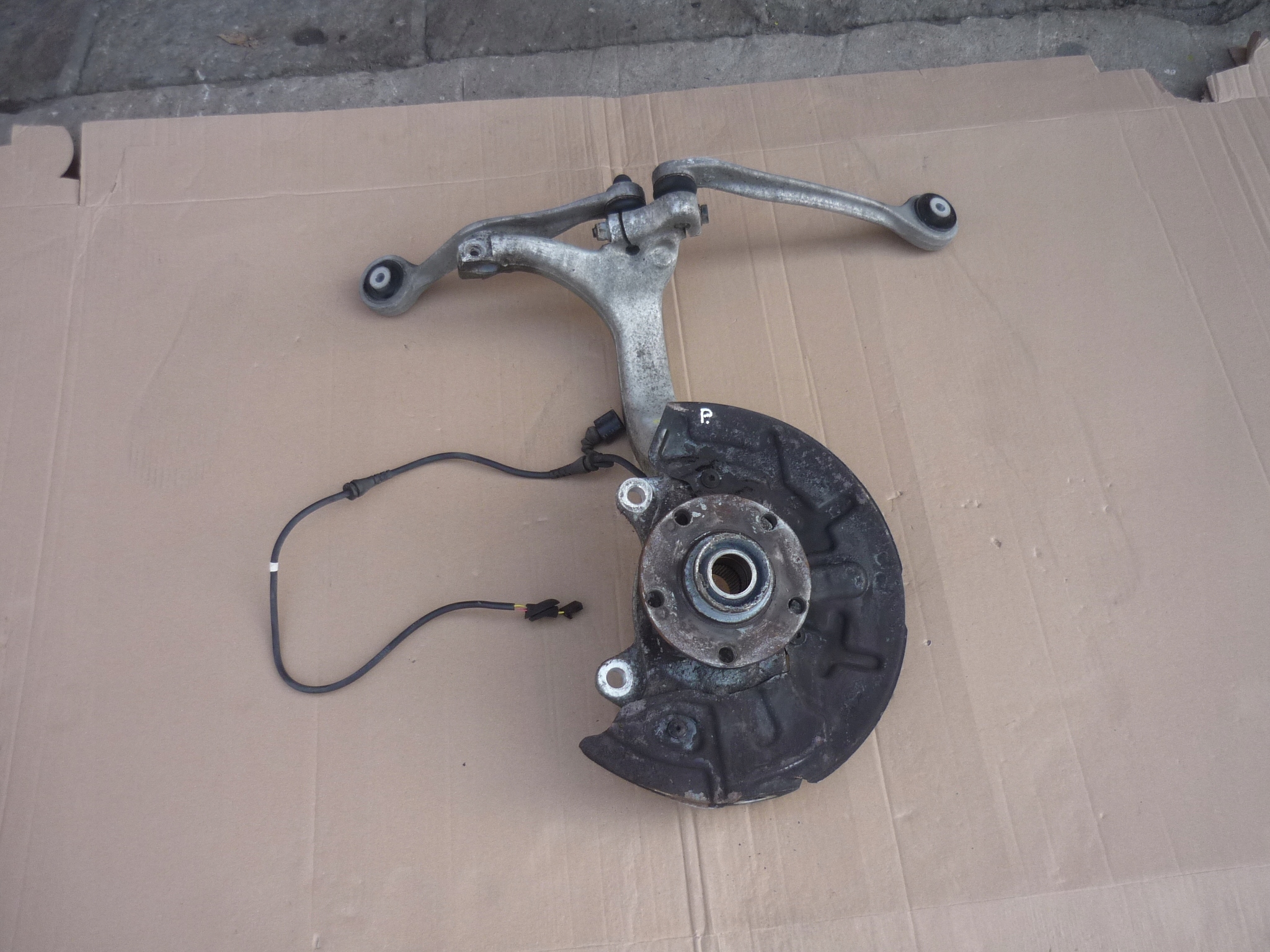 ZWROTNICA PIASTA PRAWY PRZÓD AUDI A4 B6 B7 8E0407242B SPRAWNA