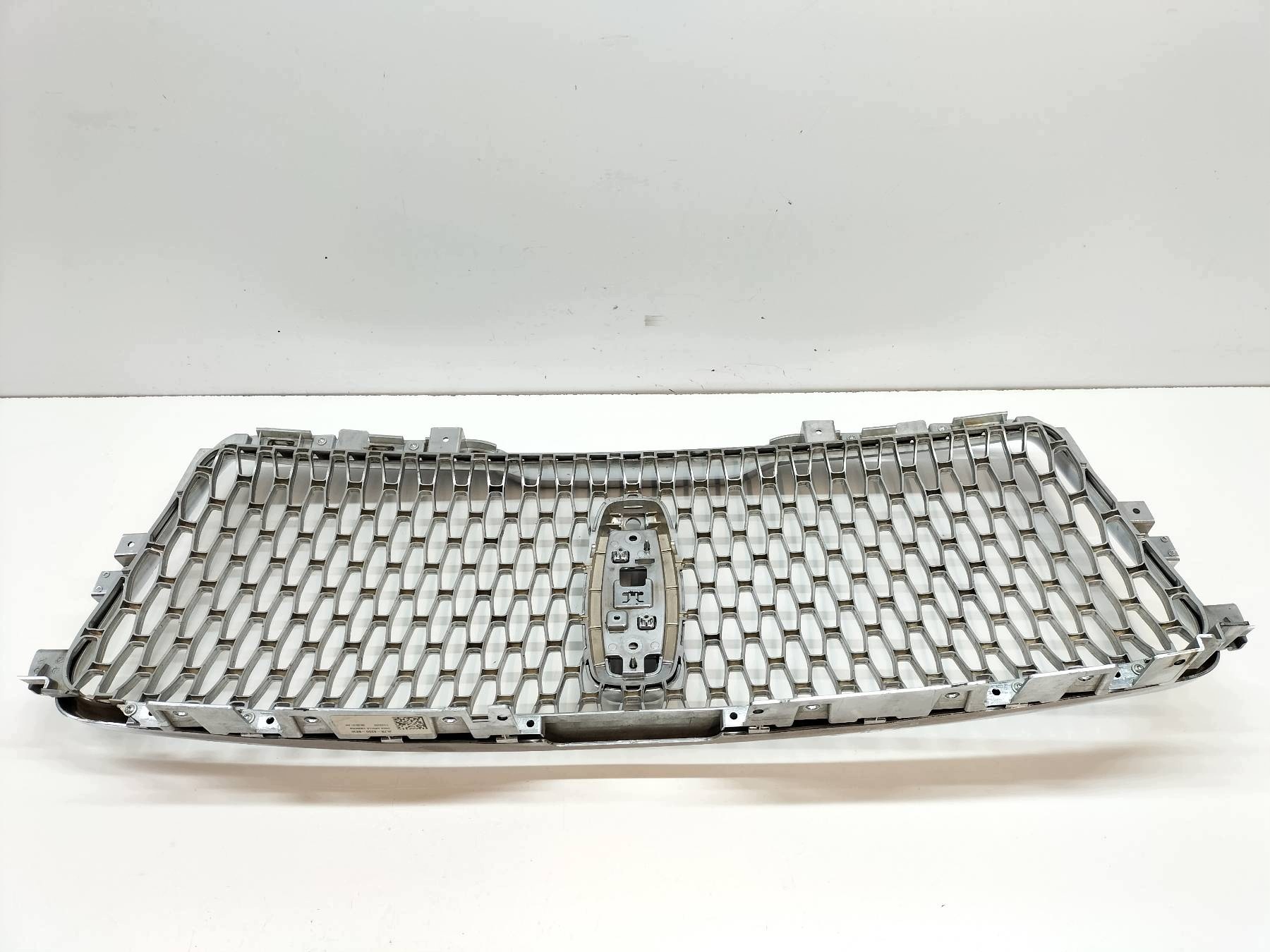 front PREKLADgrill front JL7B-8200-BEW Lincoln Navigator IV (2017-2024)