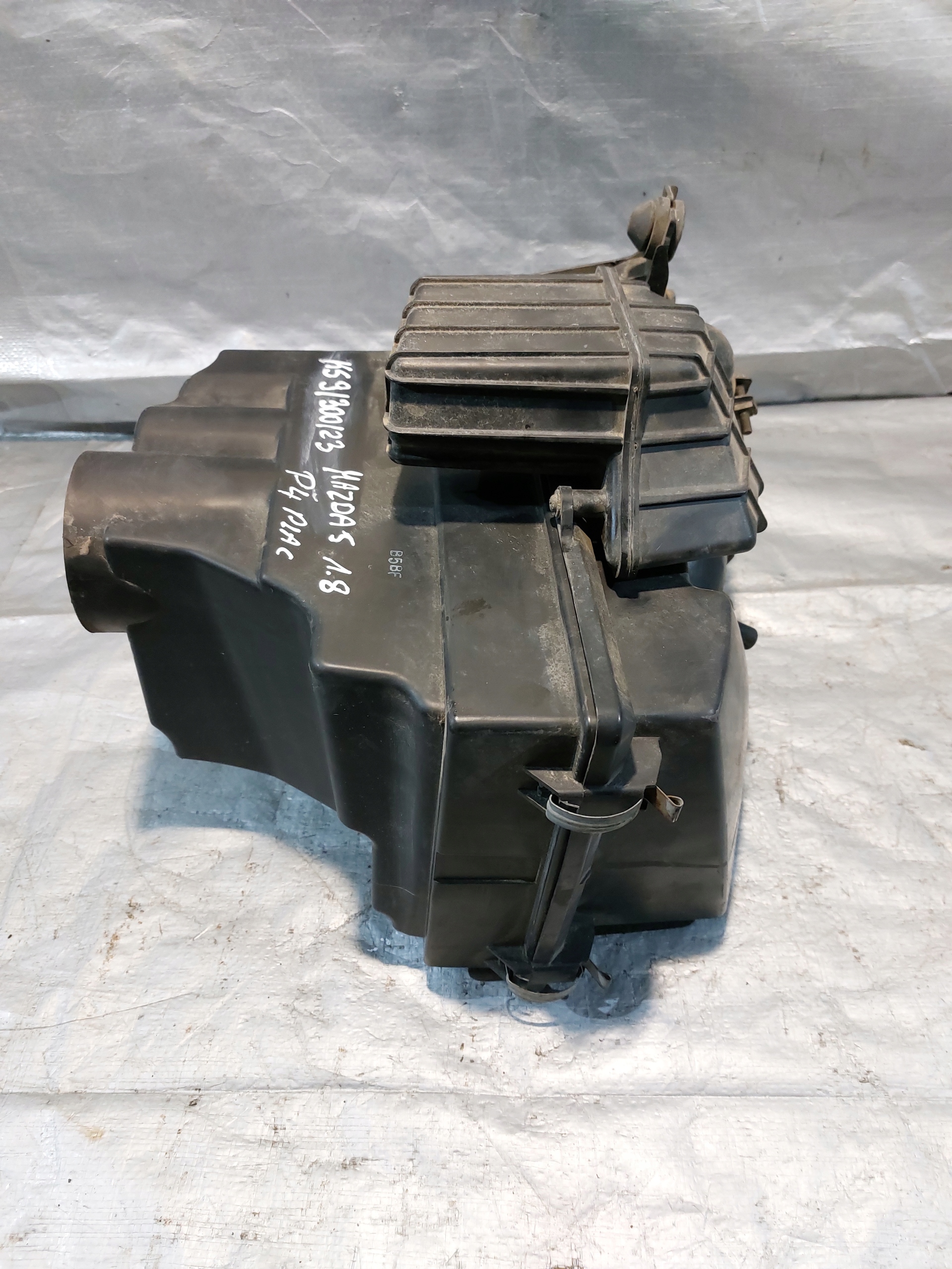 luftfiltergehäuse MAZDA 5 und 1.8 16V