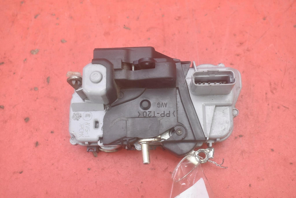 lock door left front front EU VW PASSAT B5 96-00