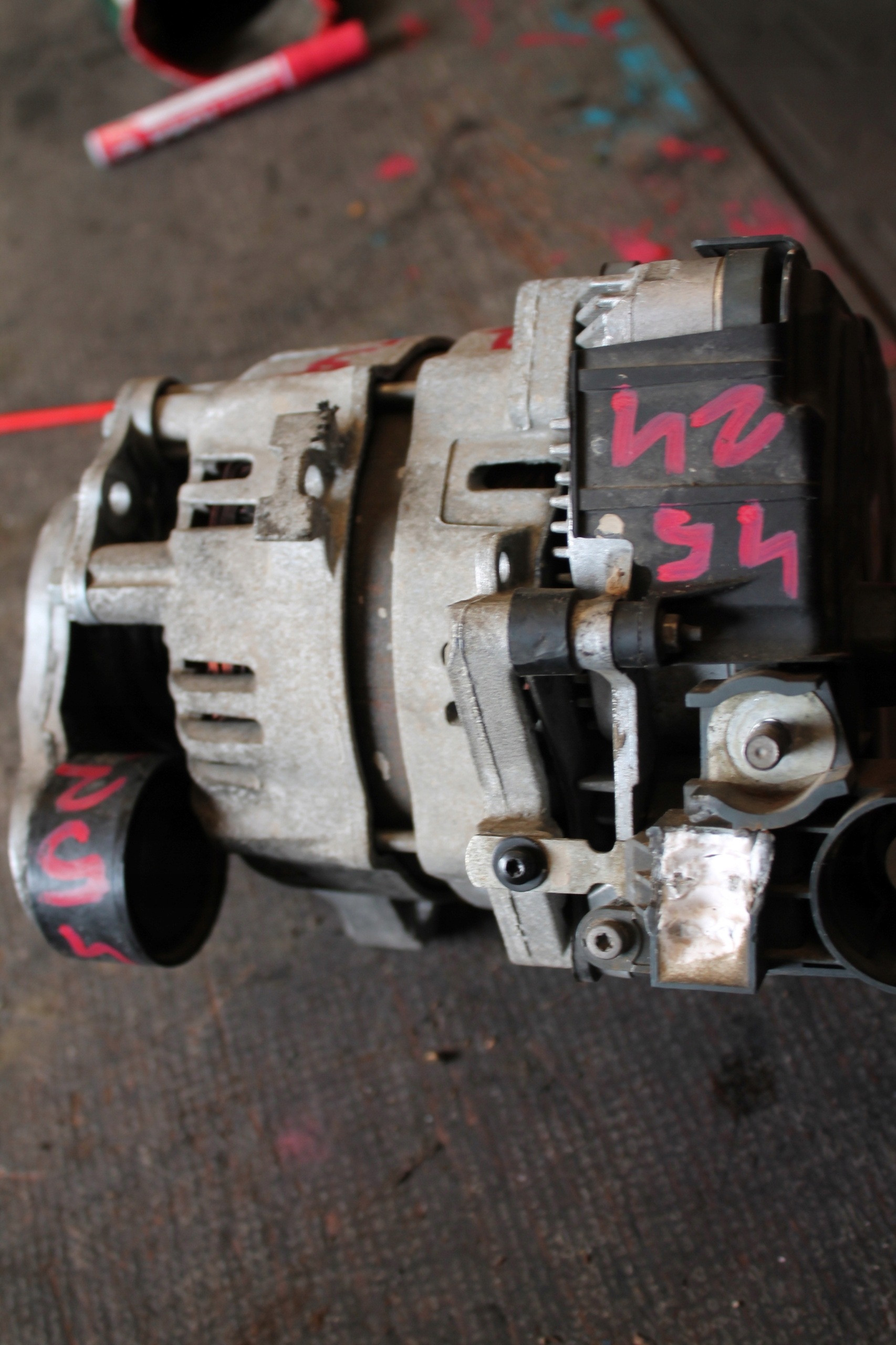 4524. alternator LAND ROVER L8B2-11A240-BB