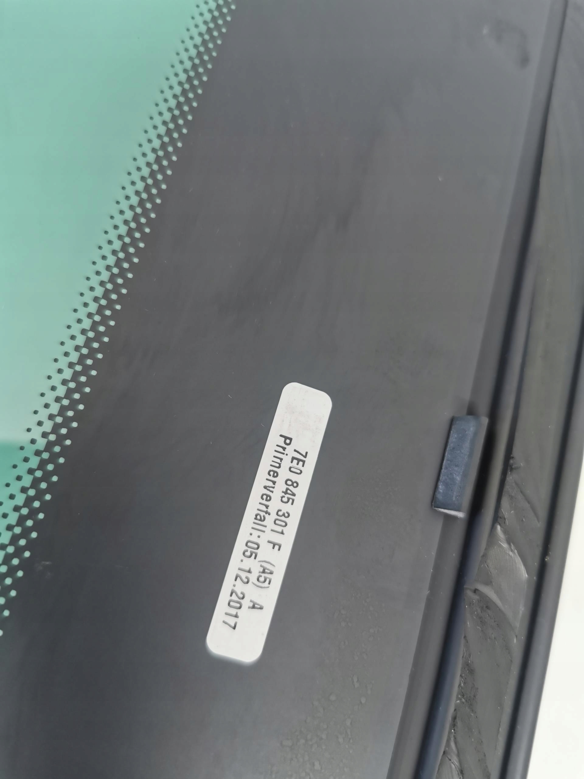 window side left DRUGI RZAD VW T6 AS3 17R 7E0845301F