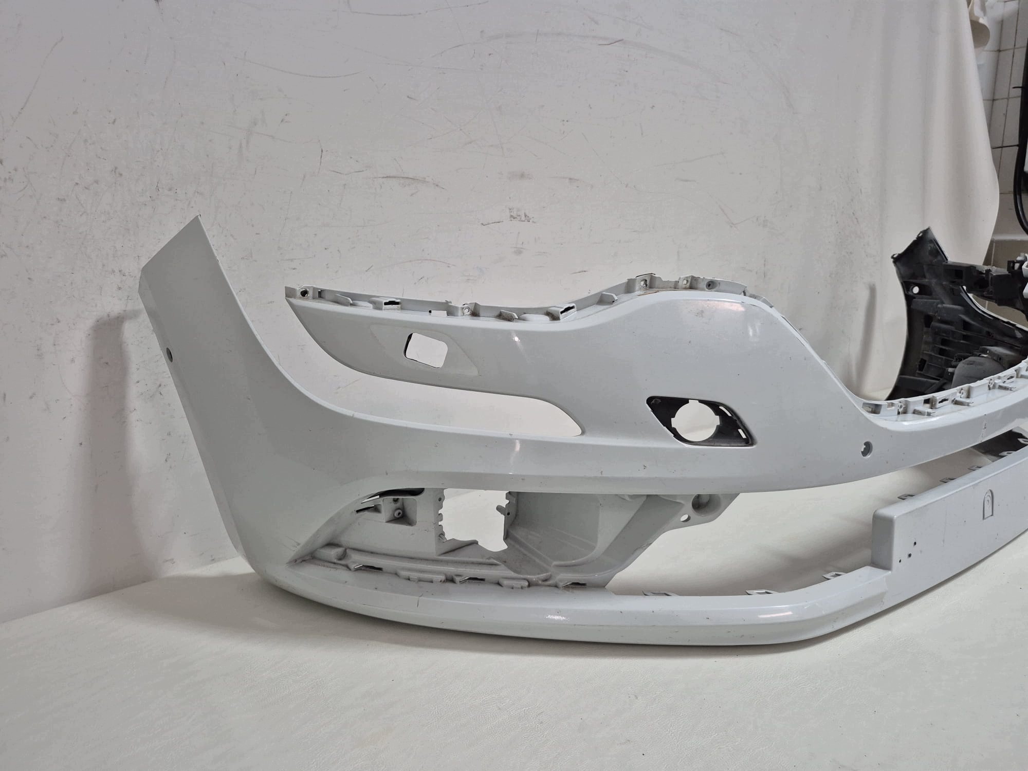 RENAULT TALISMAN 15- bumper front front SPR PDC 620220541R