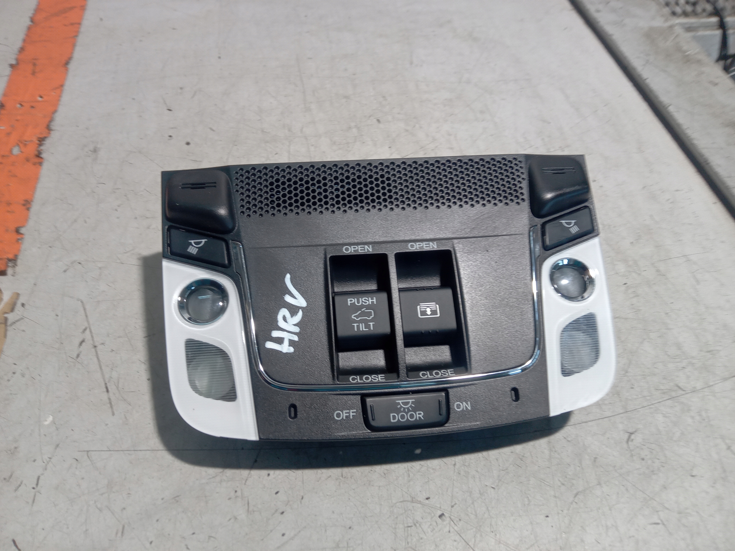 HONDA HR-V II ЛАМПА ОСВІТЛЕННЯ КАБІНИ