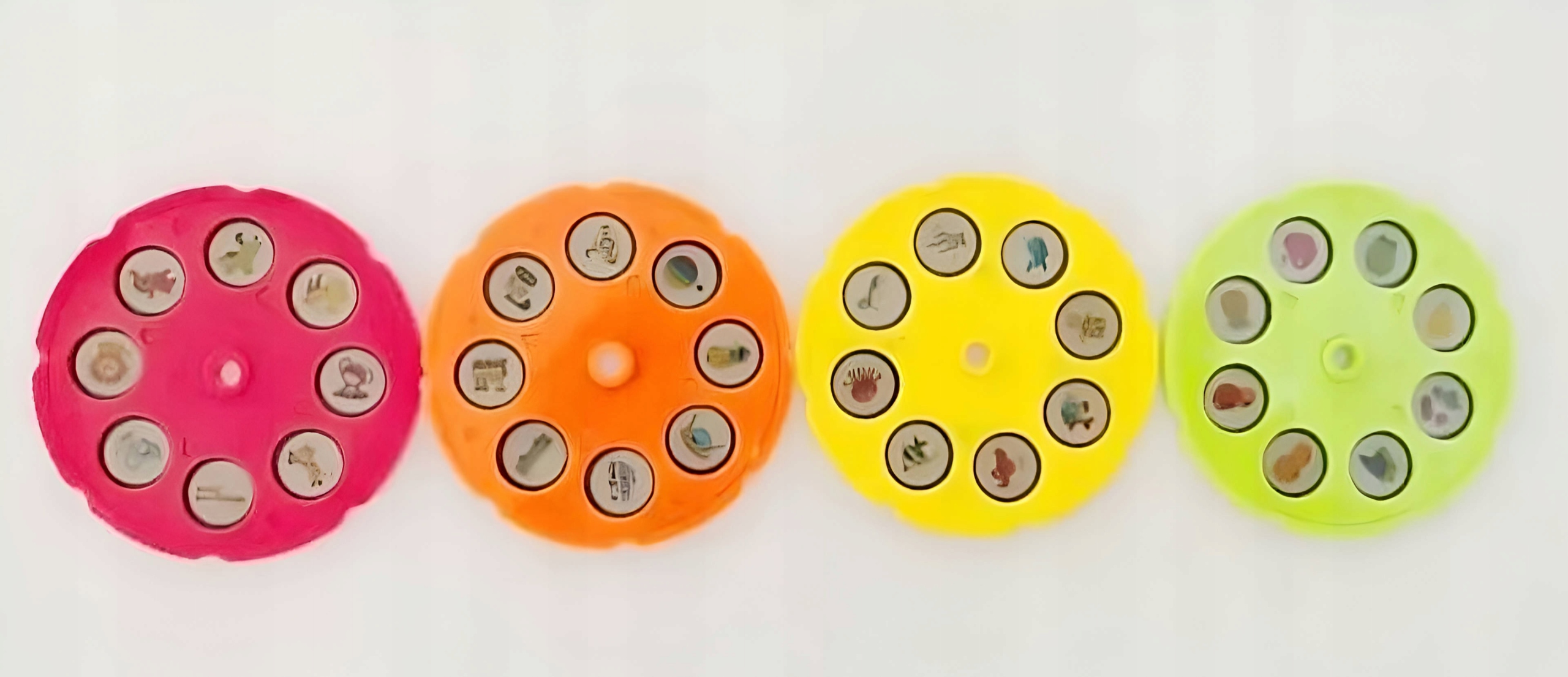 PROJEKTOR RZUTNIK SLAJDY DO NAUKI RYSOWANIA ZE SLAJDAMI + MAZAKI SZKICOWNIK EAN (GTIN) 5904158133748