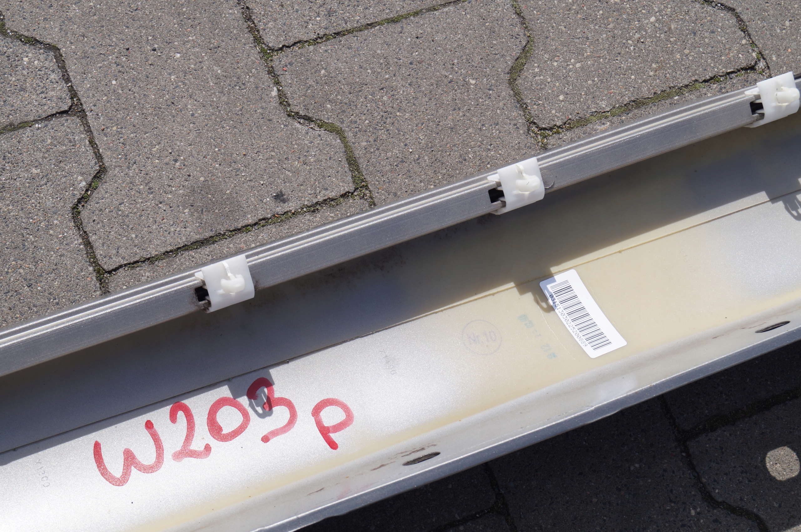 moulding threshold right MERCEDES C-KLASA W203 203 723