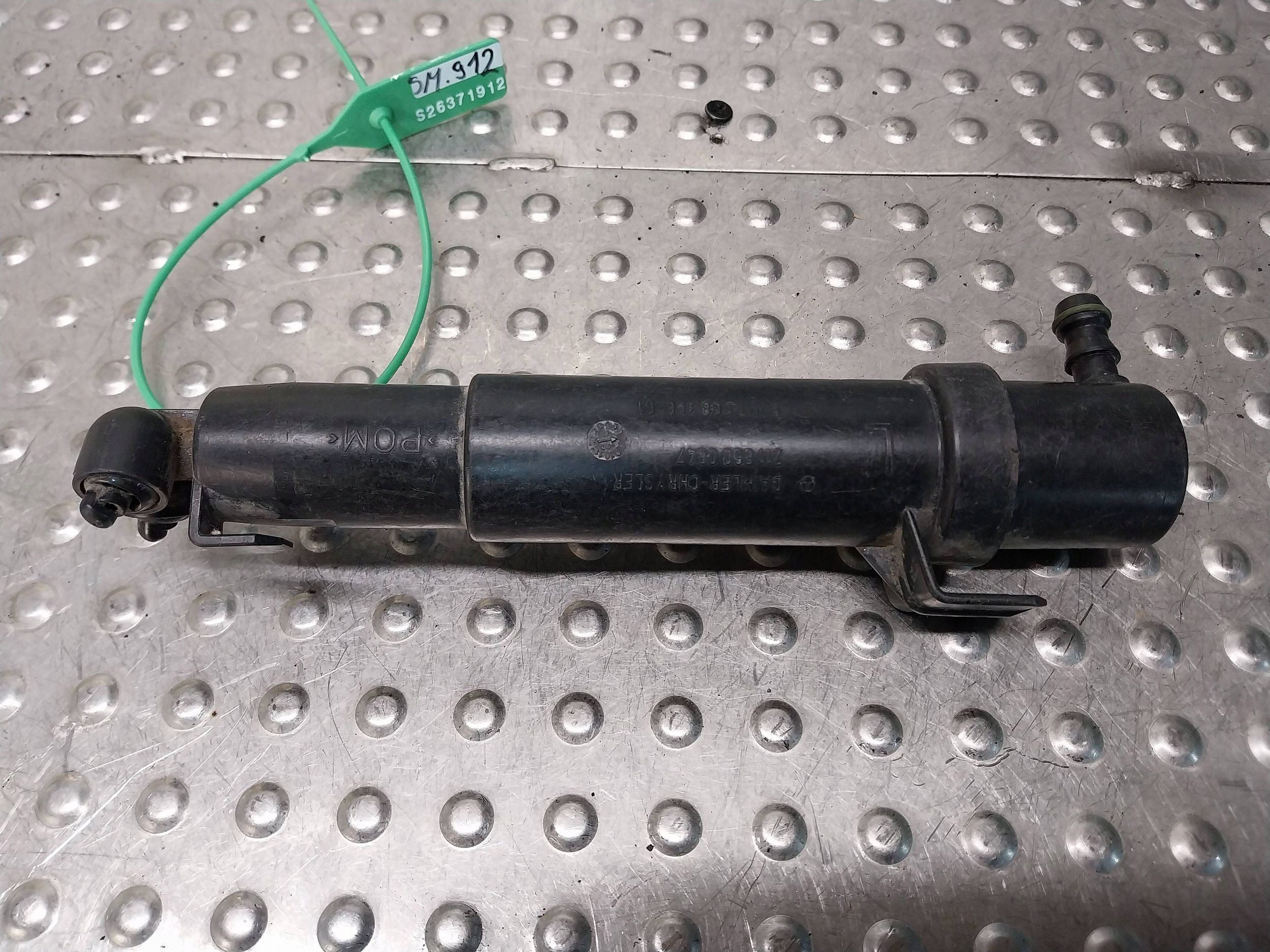 washer REFREKTORA left 2118600547 MERCEDES CLS W219 W211