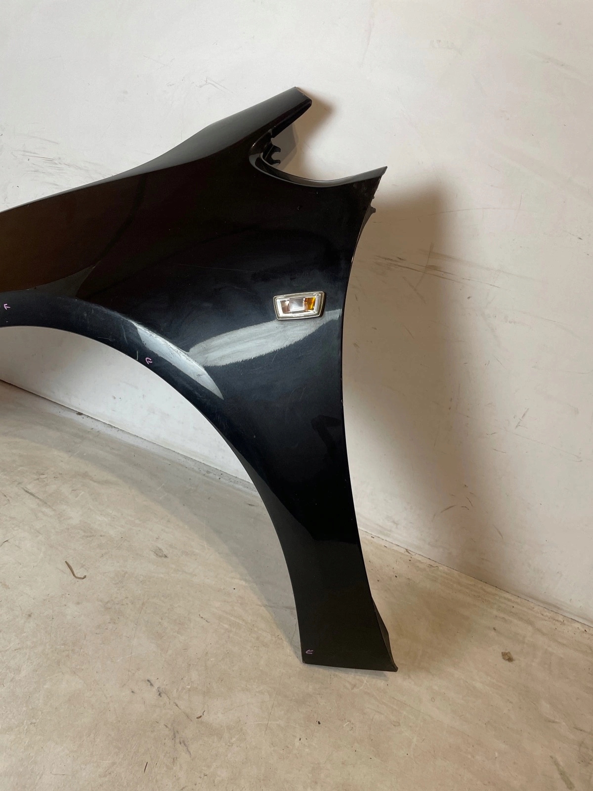 fender front front left Opel Astra IV J black