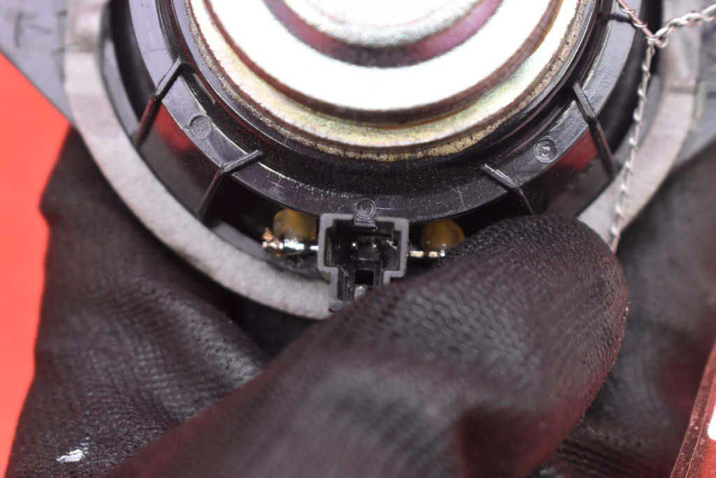 speaker 1004833-01-A TESLA MODEL S 12-20