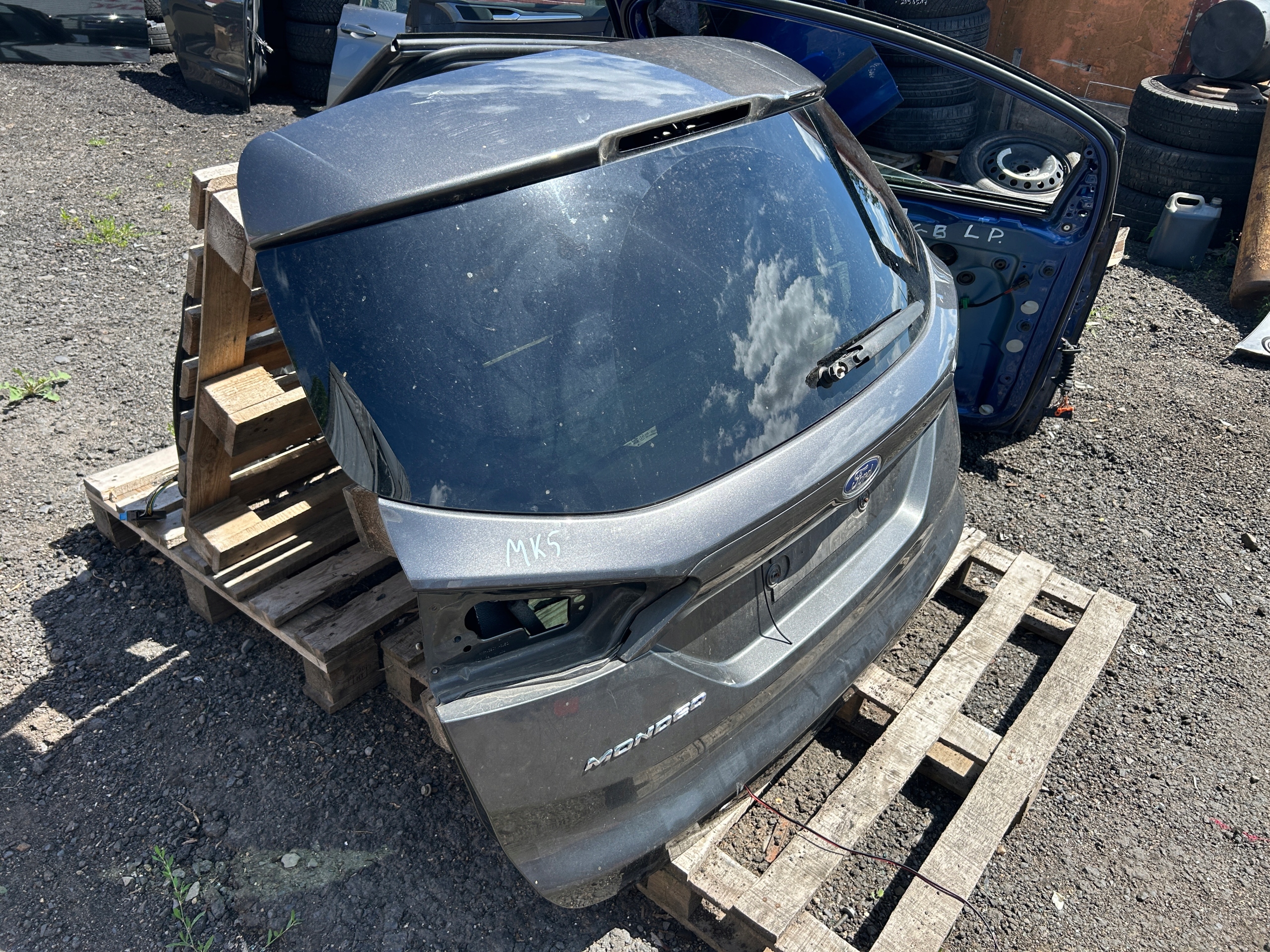 FORD MONDEO MK5 KOMBI boot doors ND