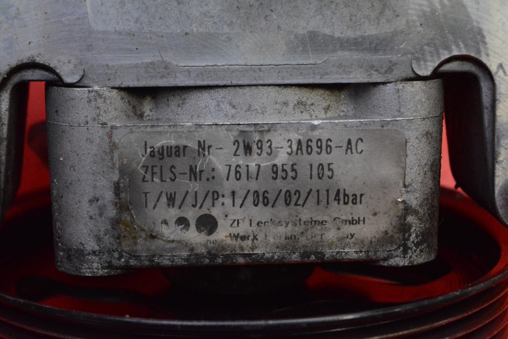 Pompa servosterzo 2W93-3A696-AC JAGUAR S-TYPE 1 e 3.0 V6 238 KM 99-04