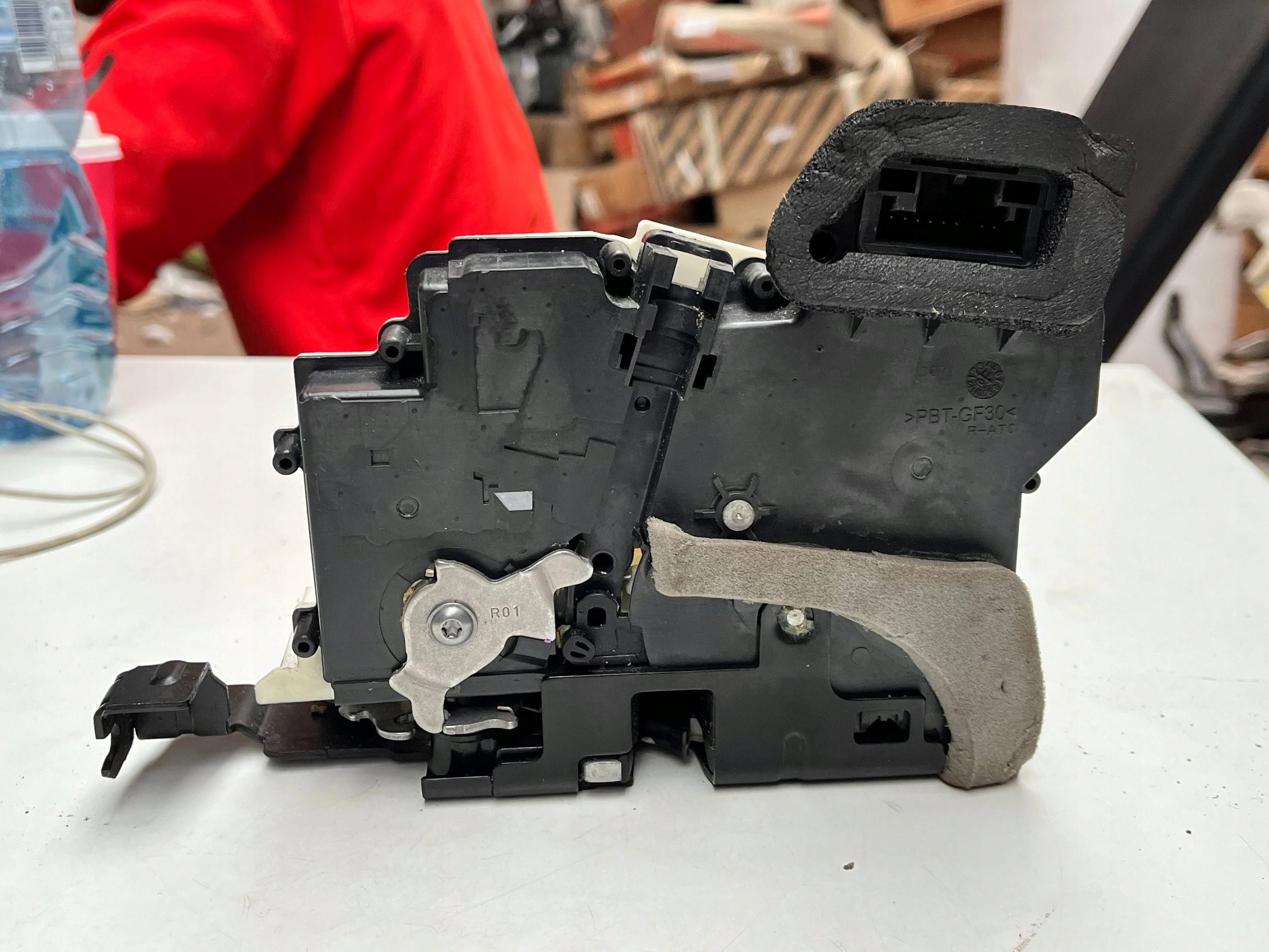 original lock door right front Audi RS Q8 4K1837016K !J