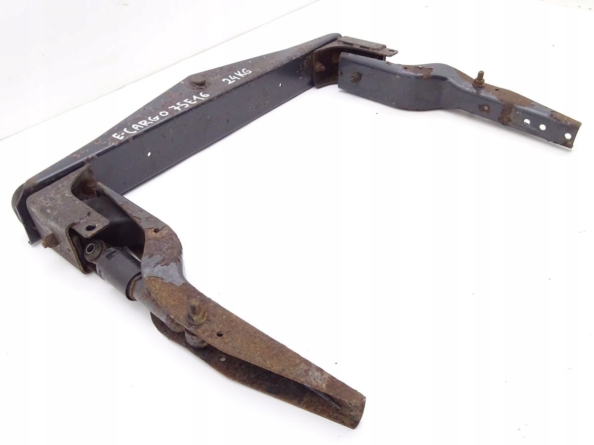 IVECO EUROCARGO 08 15 ZAWIESZENIE KABINY TYL 17 5 Car type Cargo vans Trucks