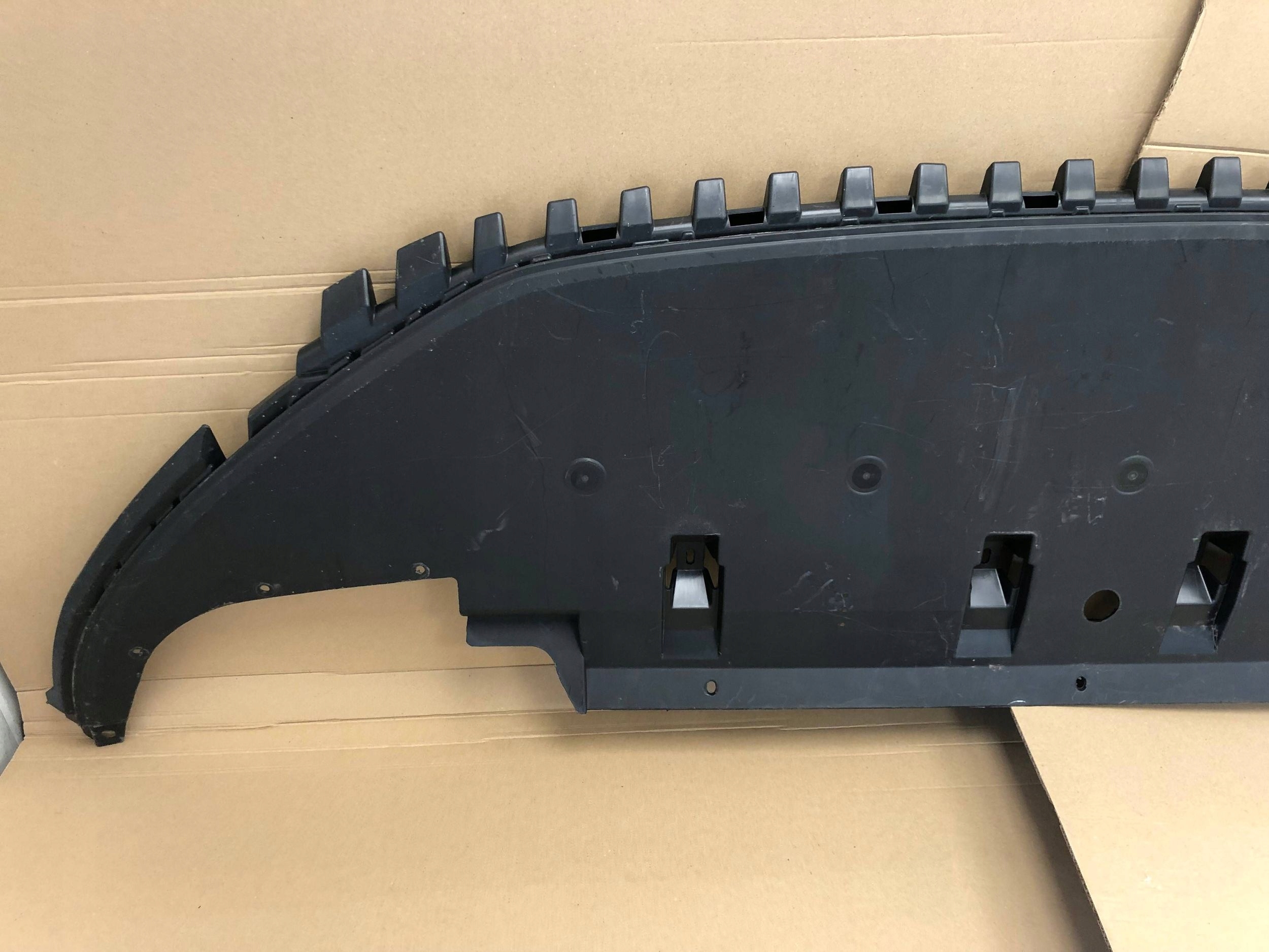cover below bumper front VW TAYRON II R-LINE 57L805915C