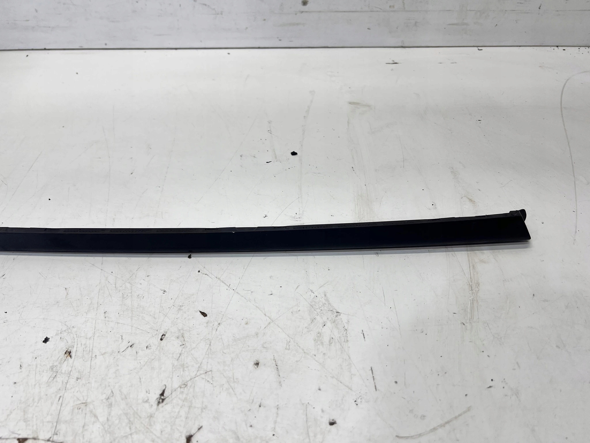 moulding dust windows CZOLOWEJ left front AUDI A6 C7 4G0854327A