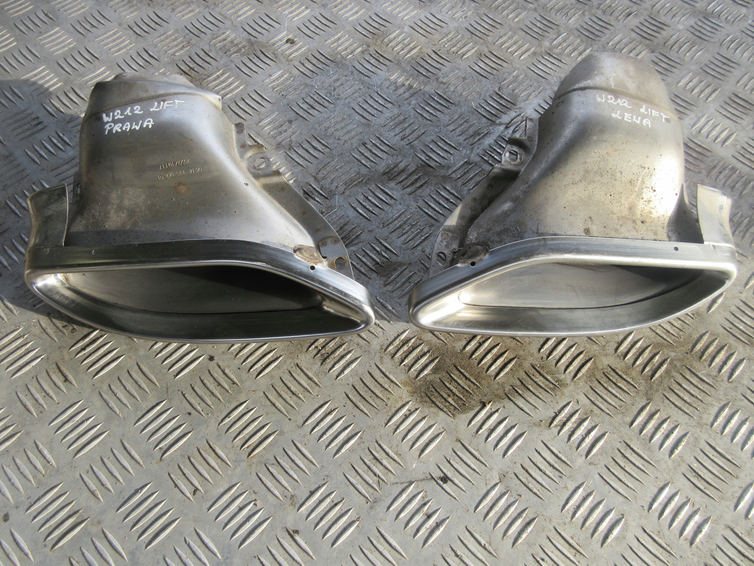 Наконечник глушителя MERCEDES W212 седан правый