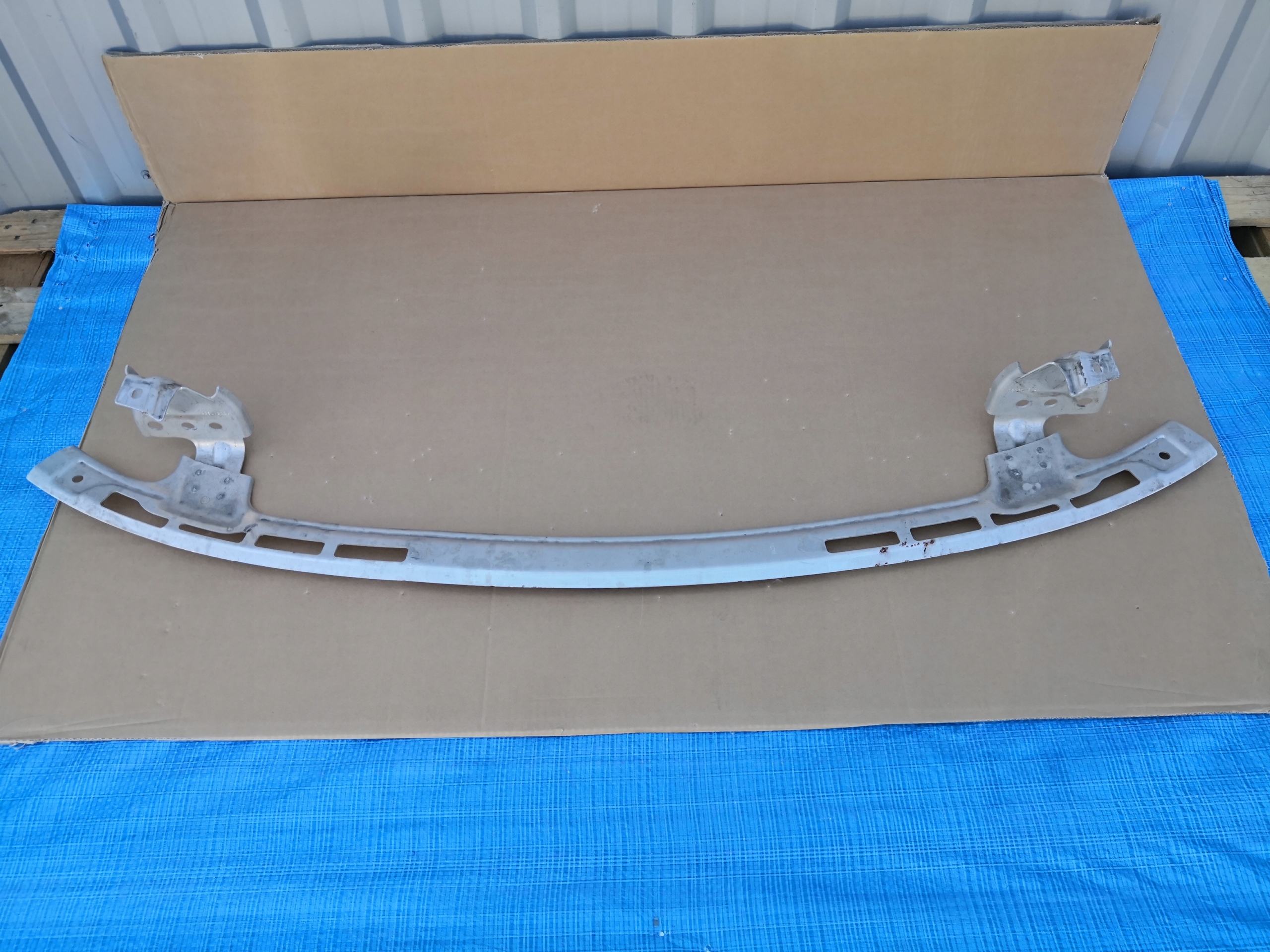 BELKA PRZEDNIA DOLNA TESLA Y 1505433-00-B