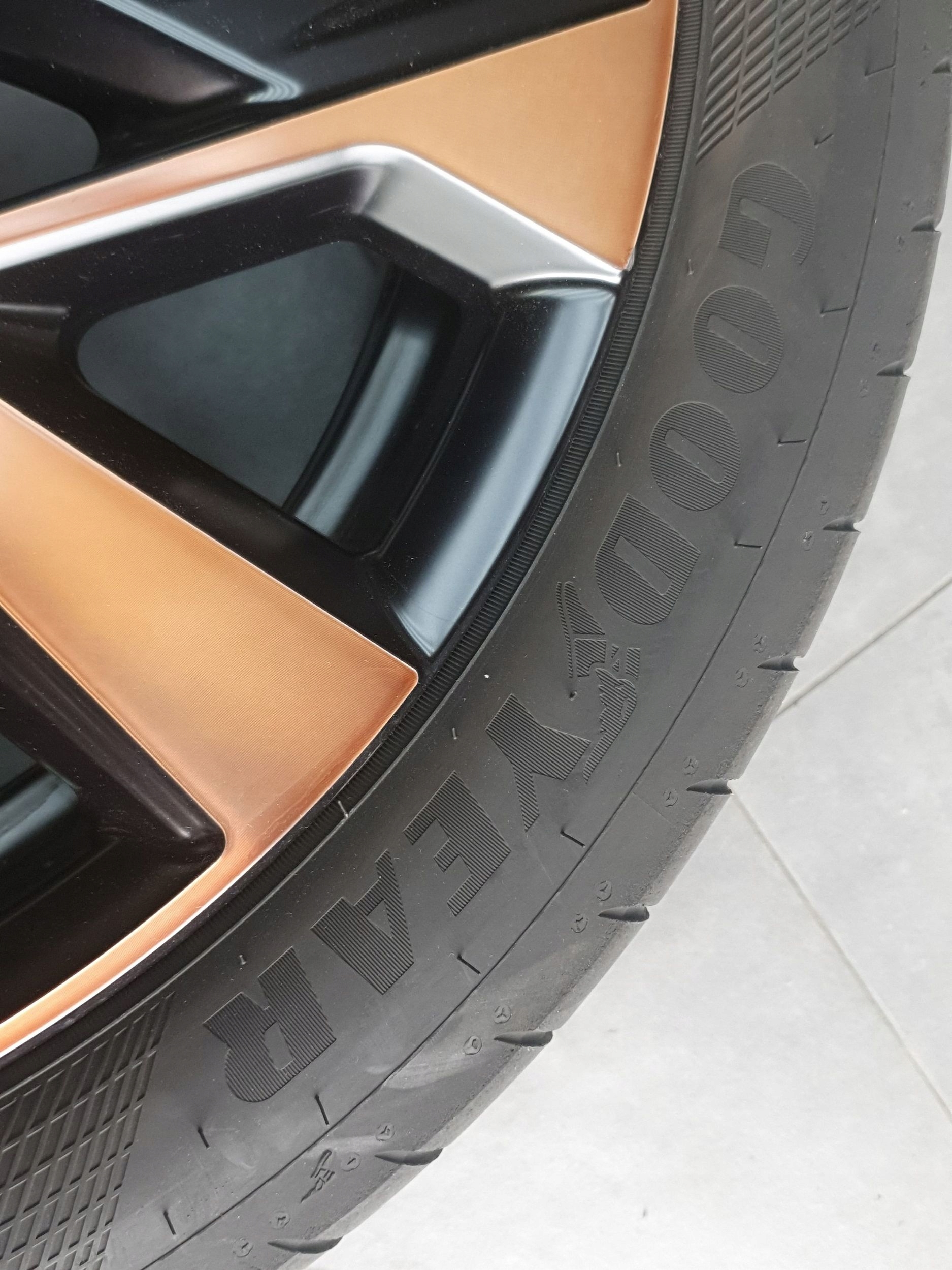 Cupra Formentor wheels disc 245/40 19 5FF601025R