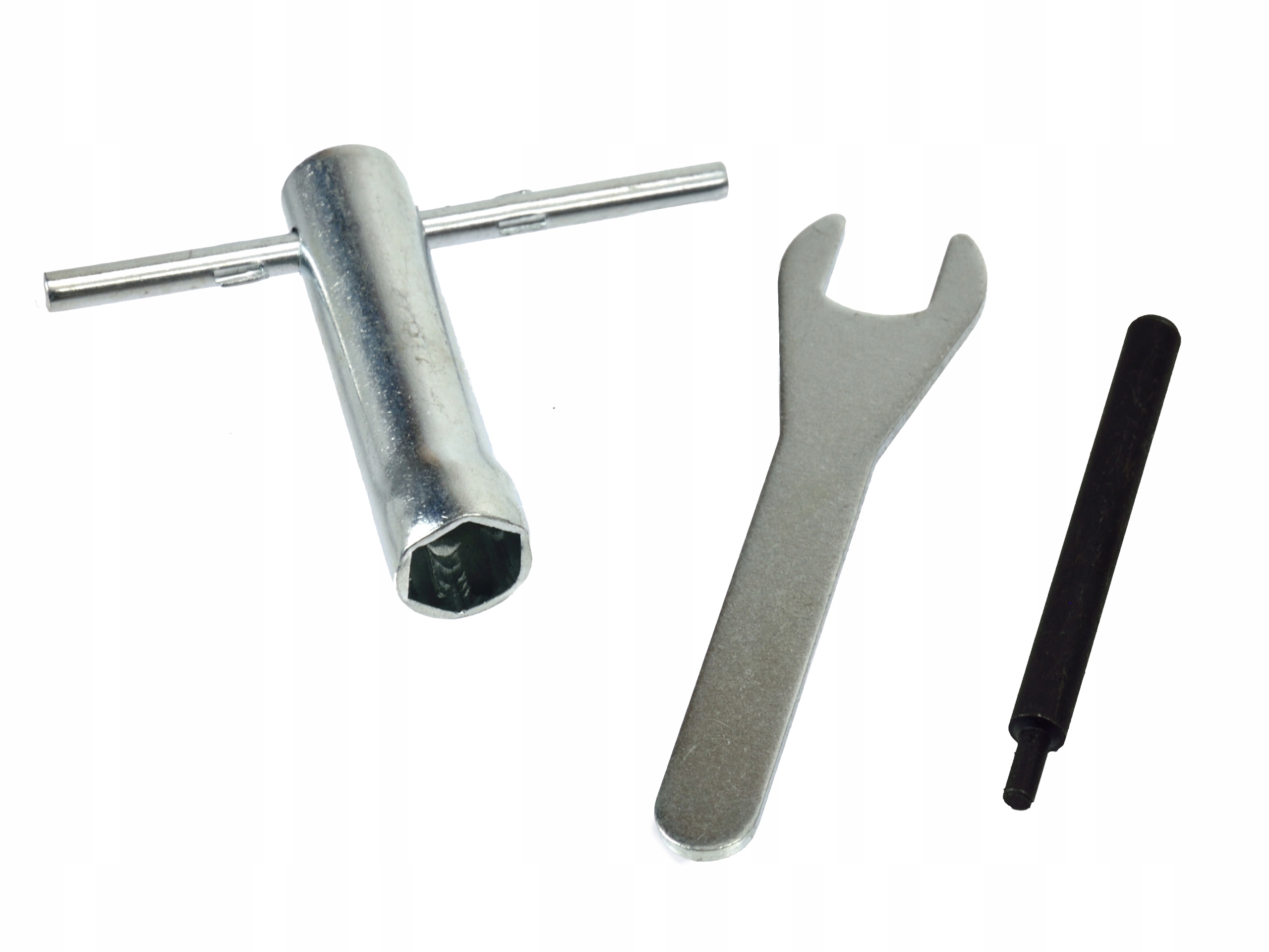 OSTRZAŁKA DO ŁAŃCUCHÓW ELEKTRYCZNA 750W Waga narzędzia 2 kg