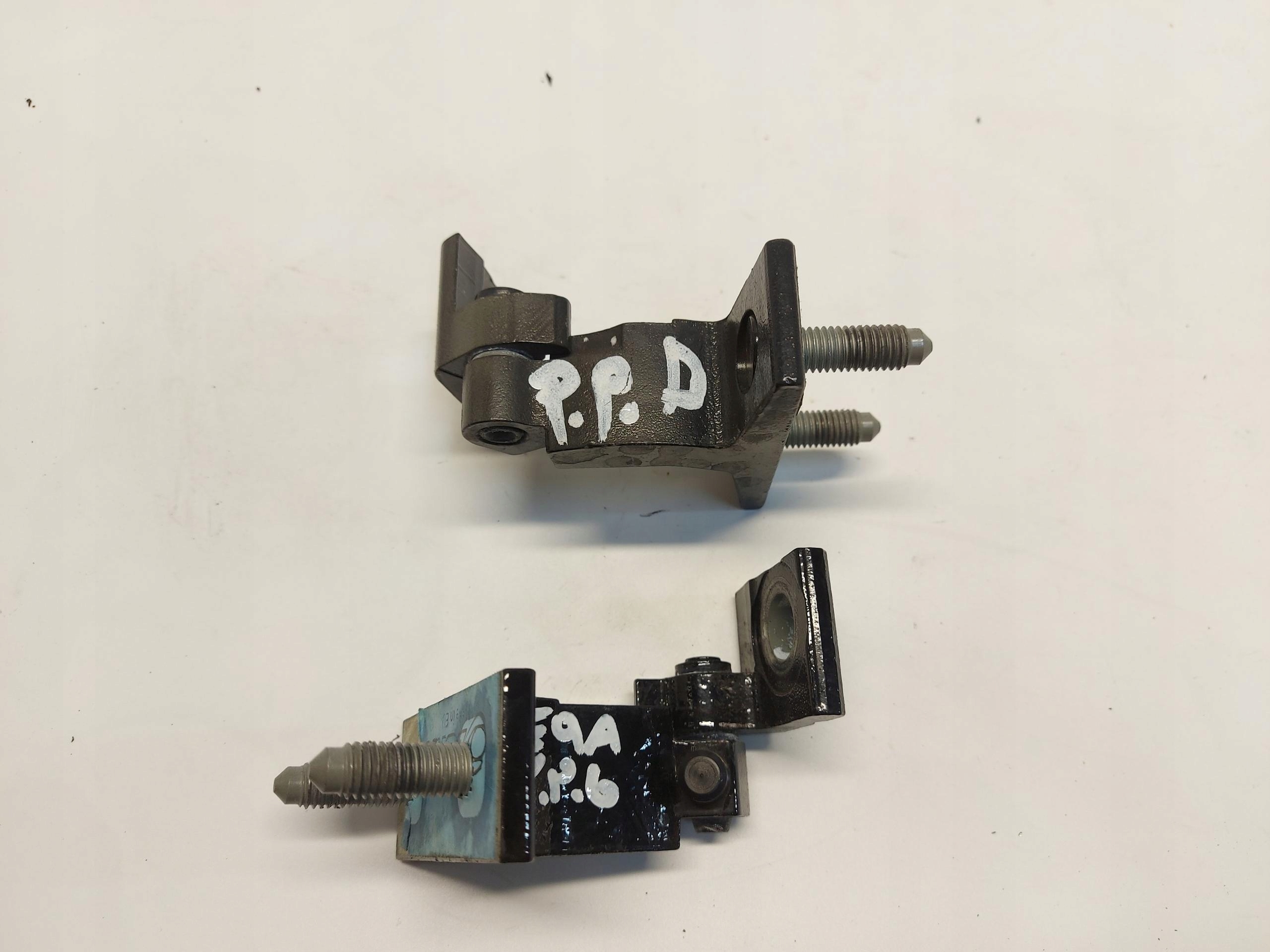Mercedes EQA 250+ W243 scharnier tür rechts vorne GORA DOL