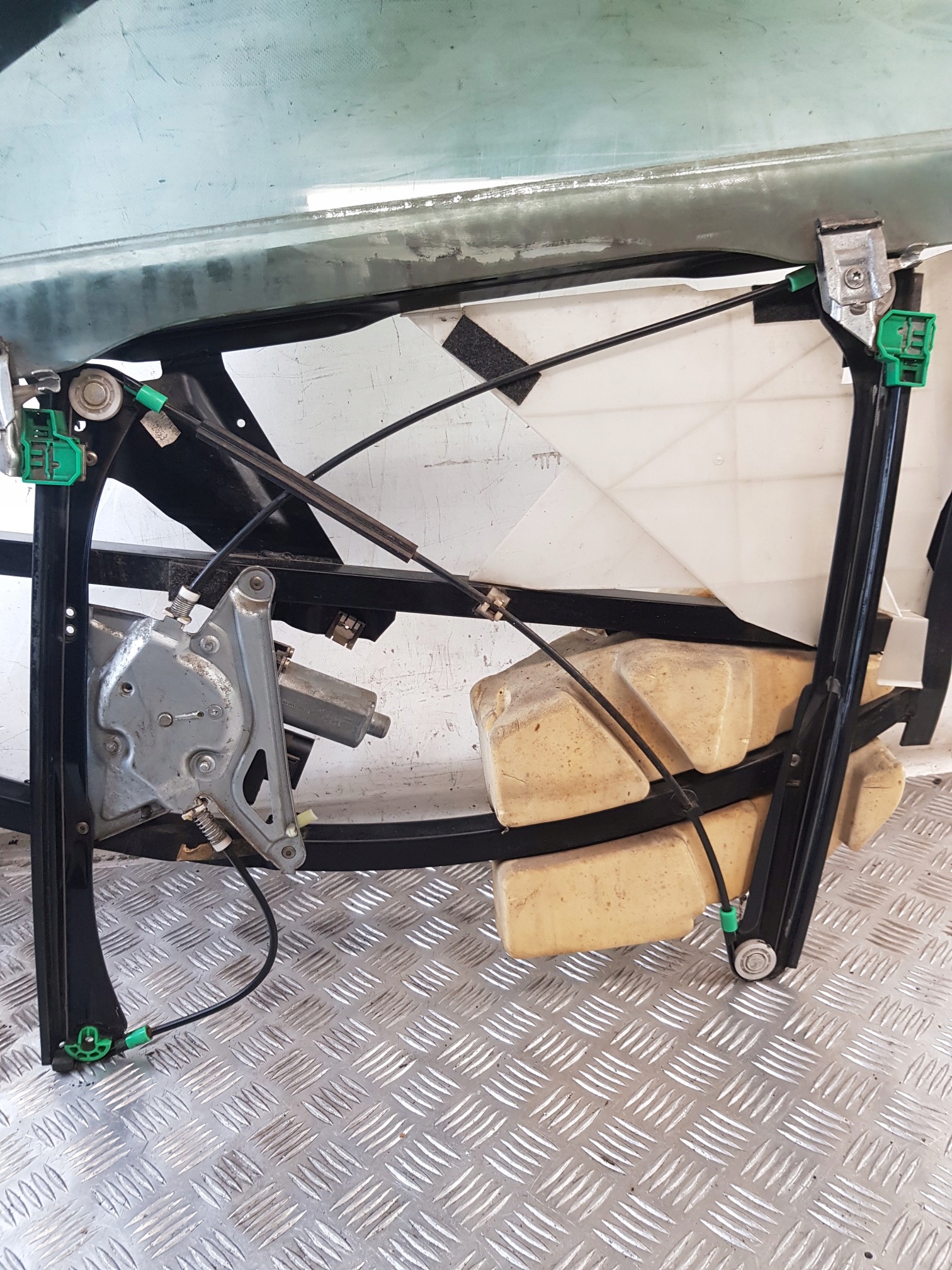 window regulator window mini motor left front AUDI A4 B5 sedan LIFT