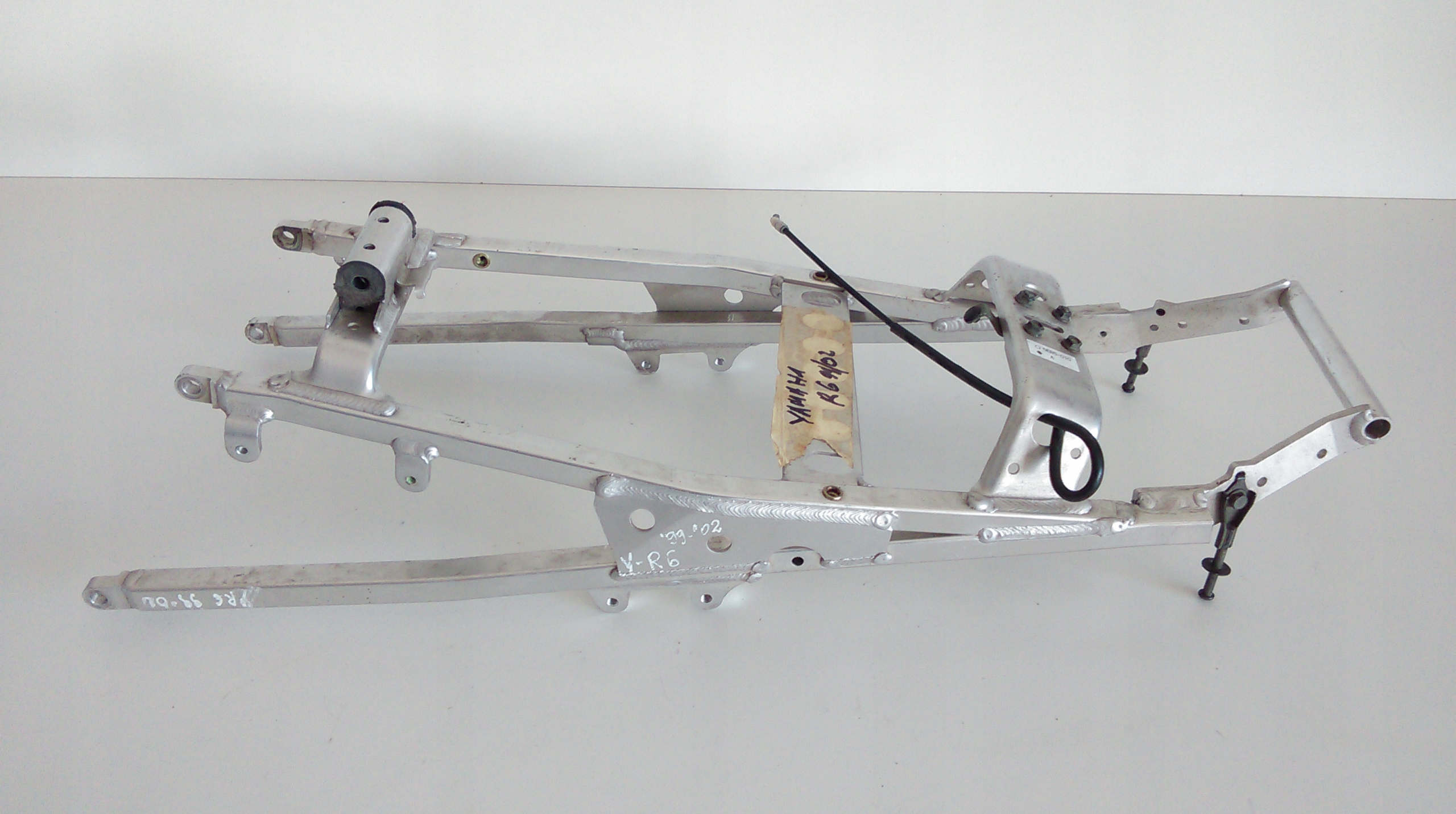 87TR - YAMAHA R6 rj03 подрамник хвост