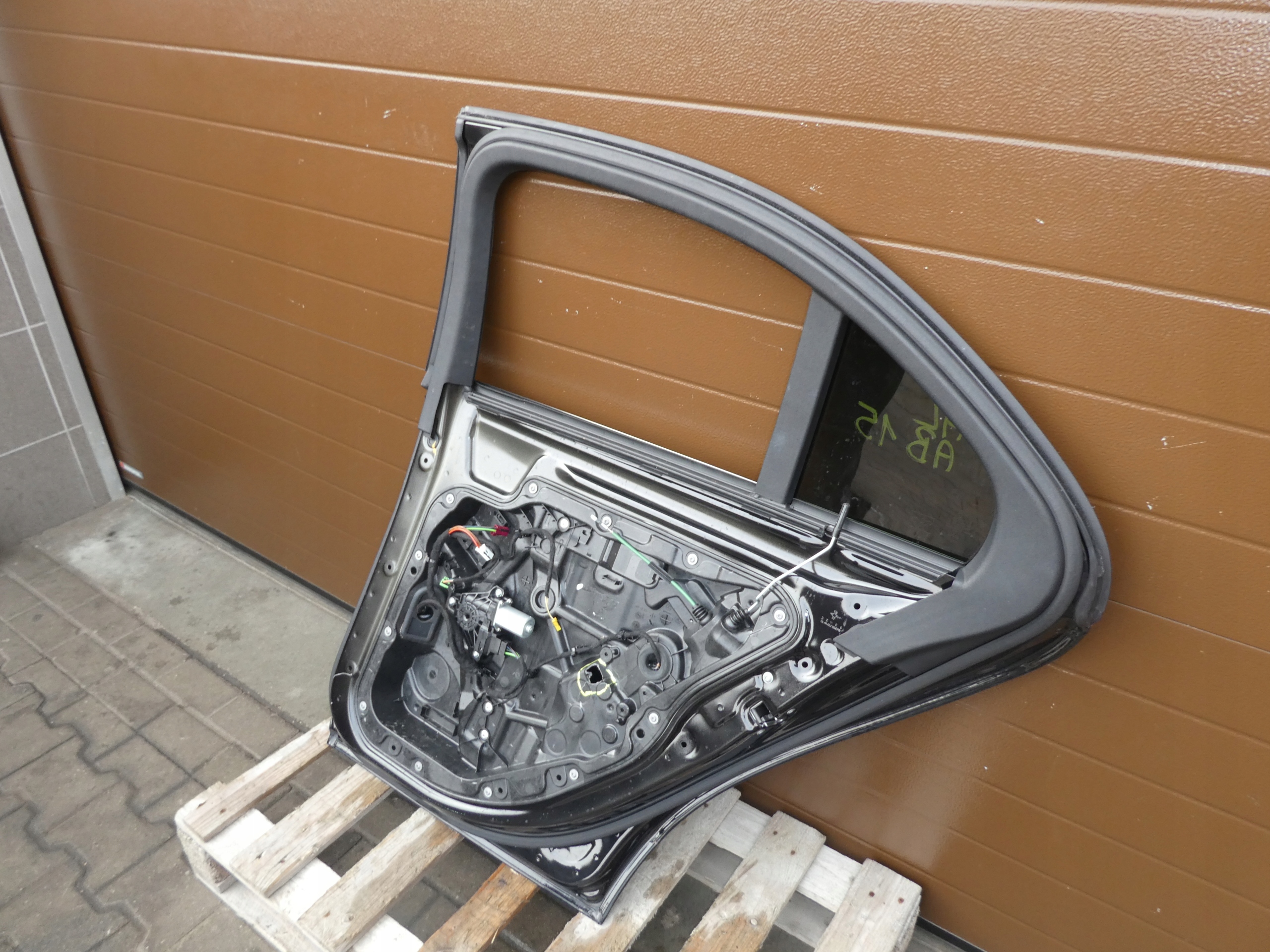 door rear part right MERCEDES C KLASA A2057320210 complete black,